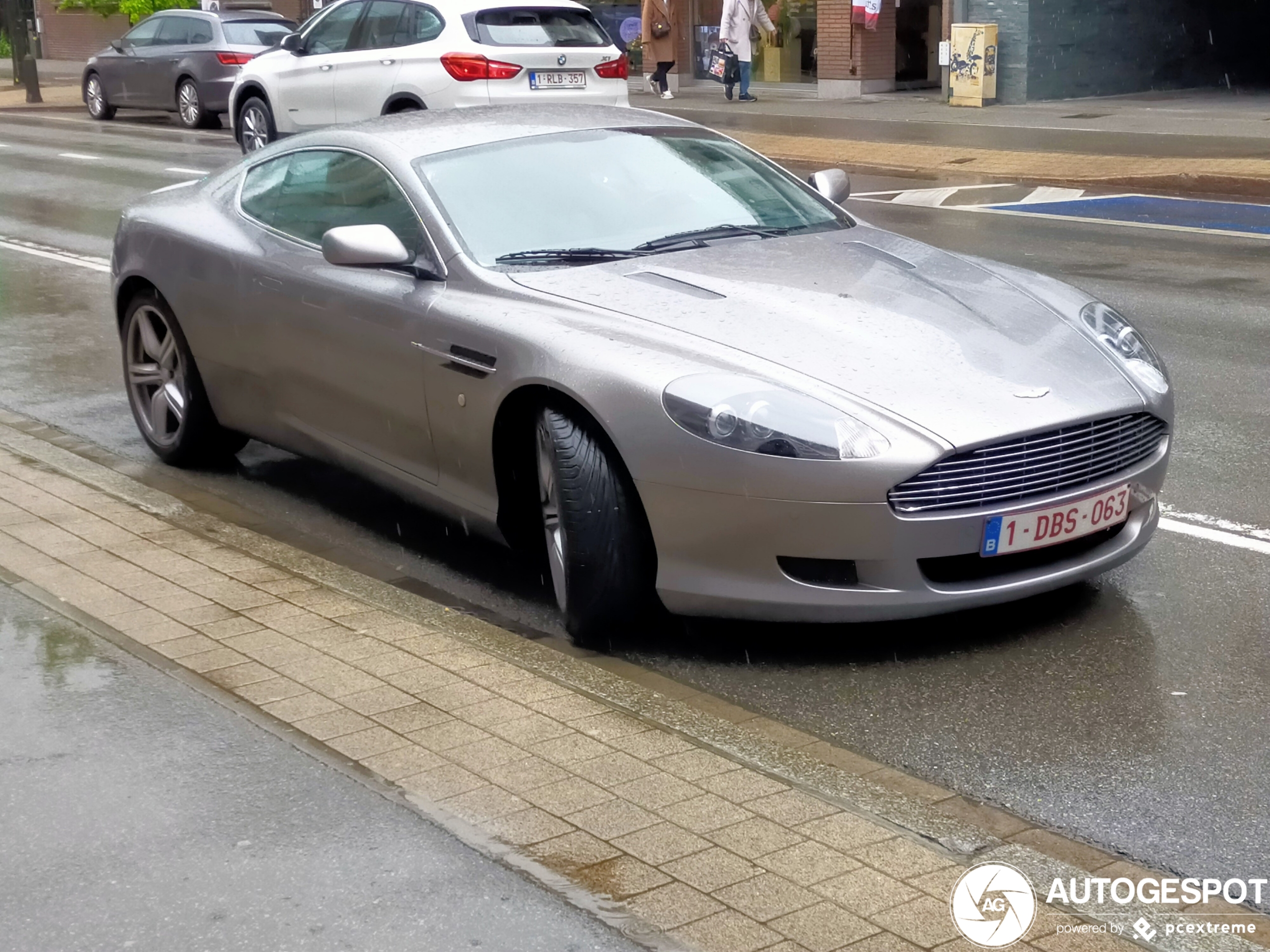 Aston Martin DB9