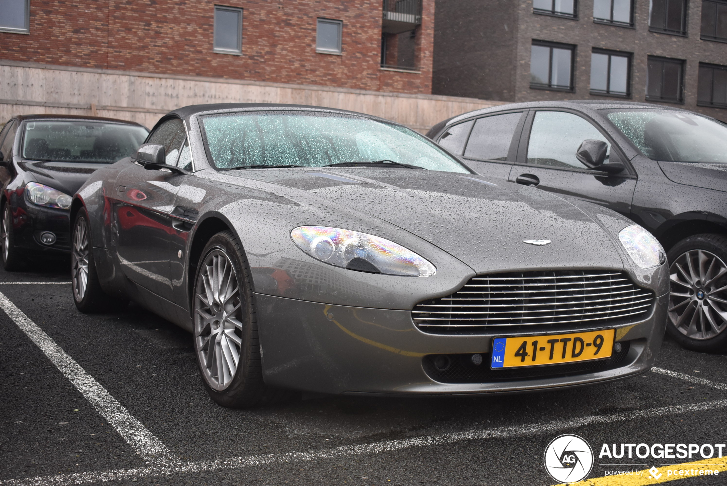 Aston Martin V8 Vantage Roadster