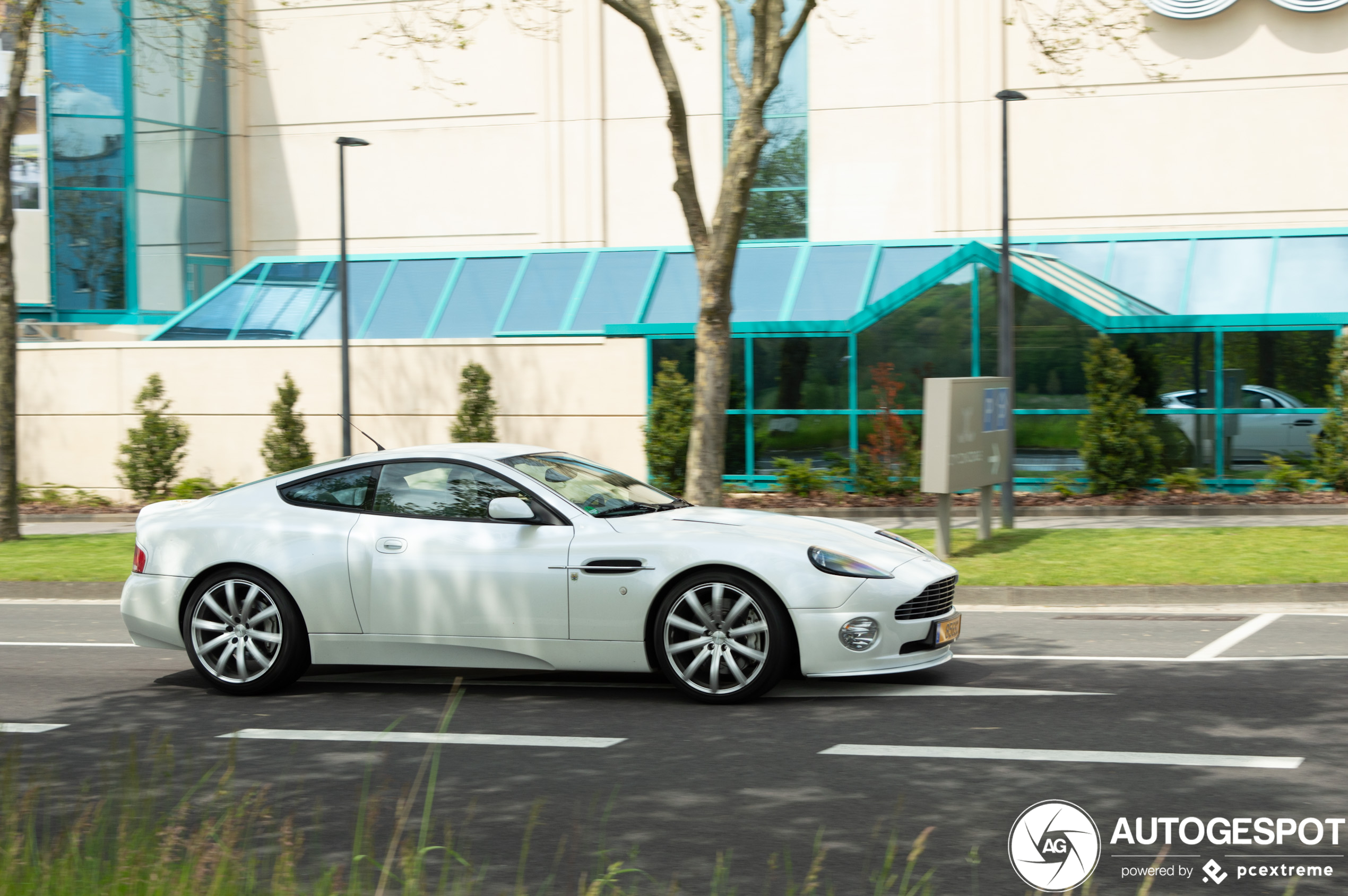 Aston Martin Vanquish