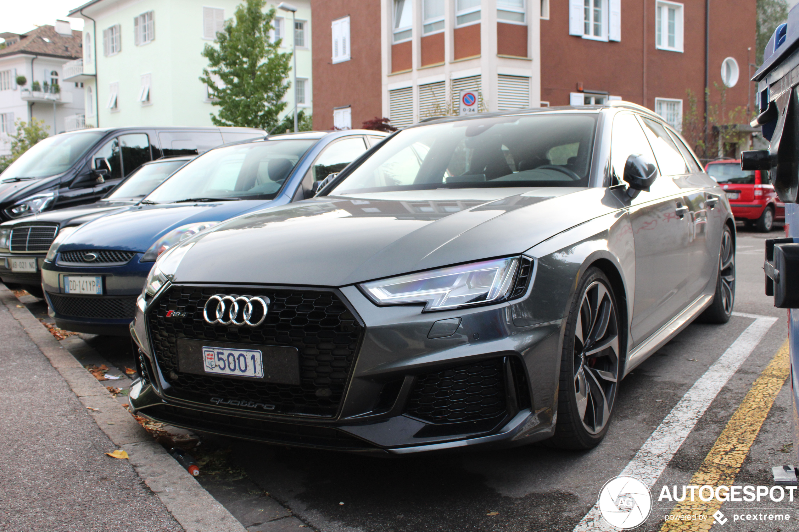 Audi RS4 Avant B9