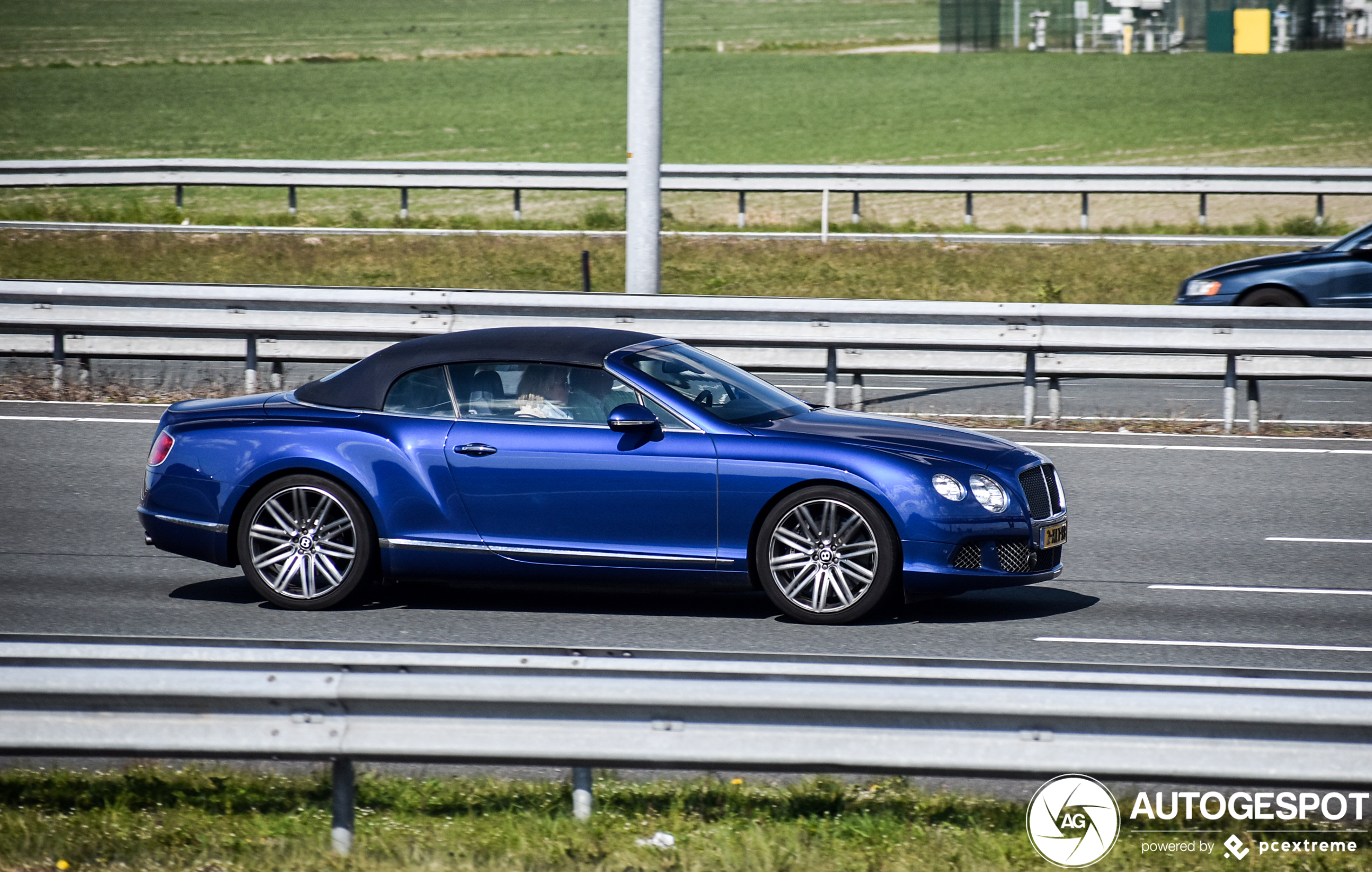 Bentley Continental GTC Speed 2013