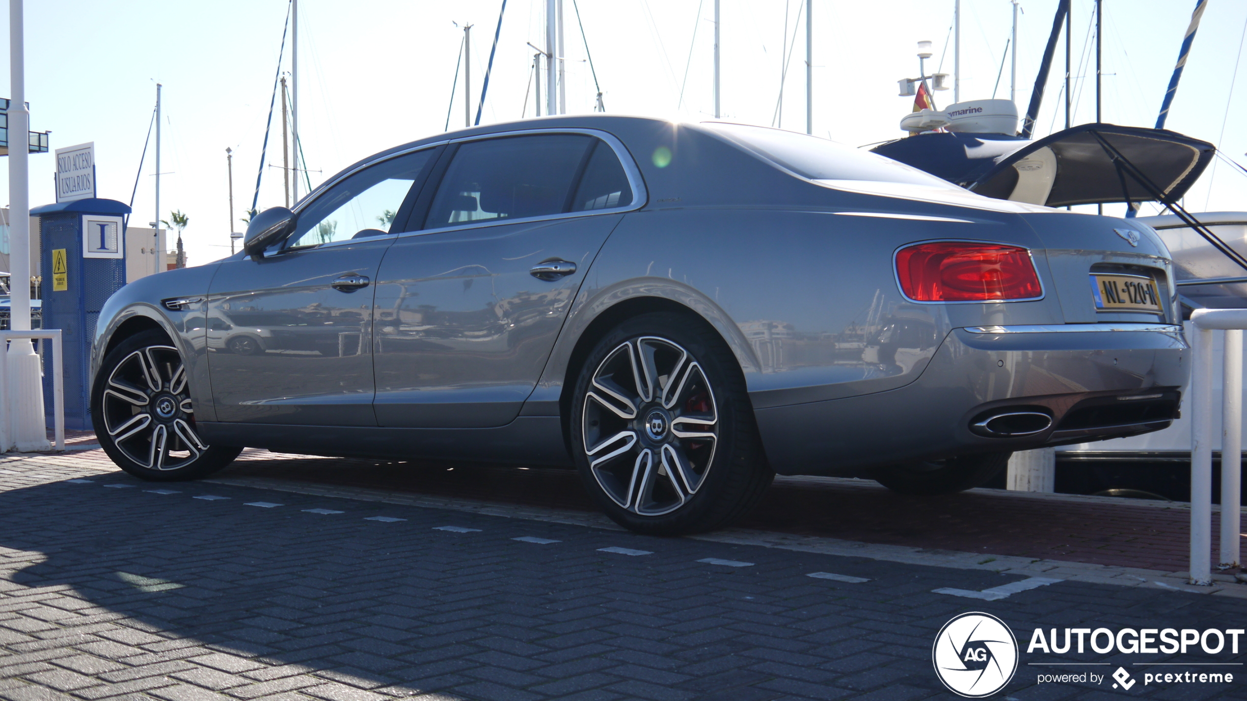 Bentley Flying Spur W12