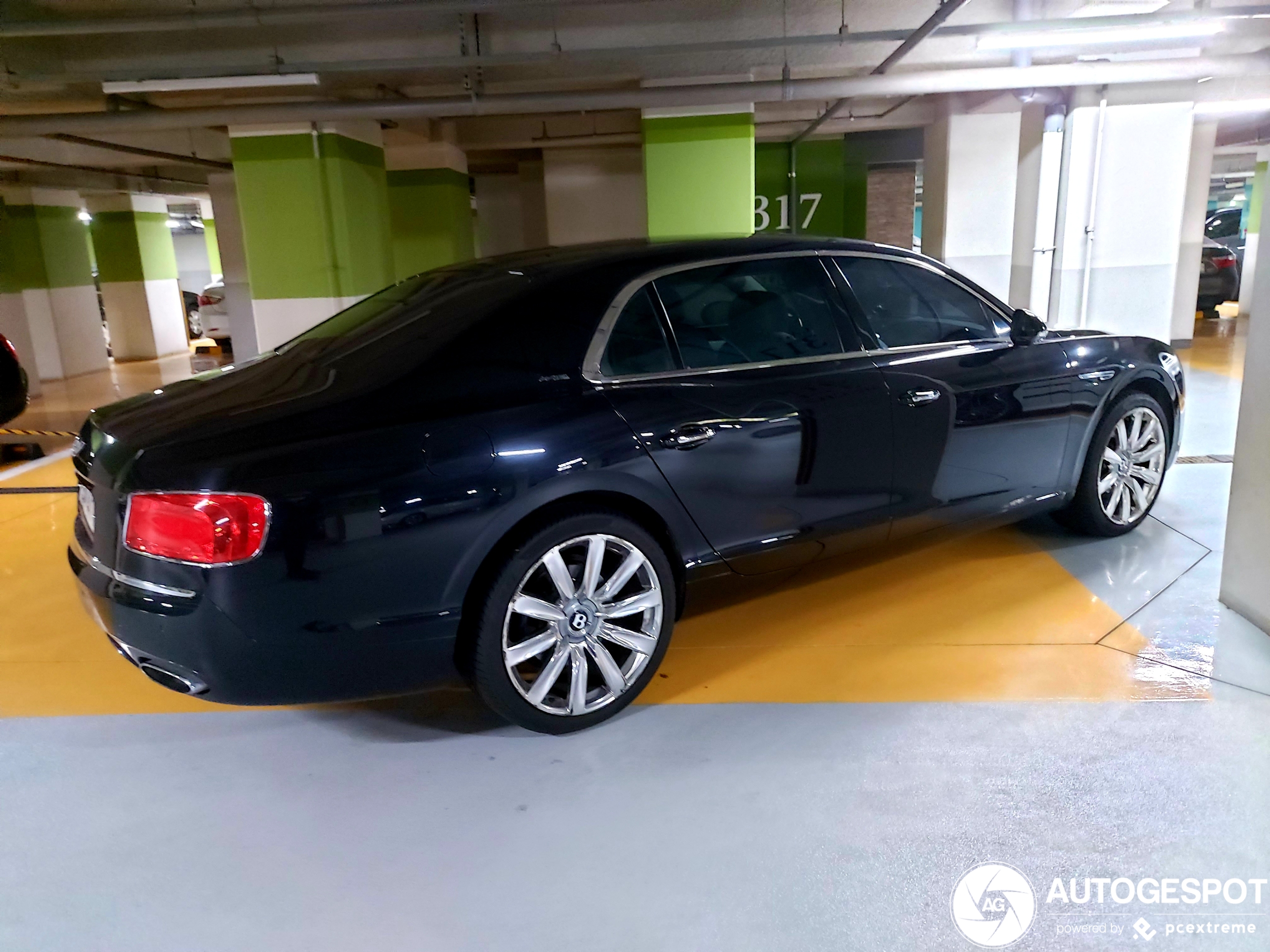 Bentley Flying Spur W12