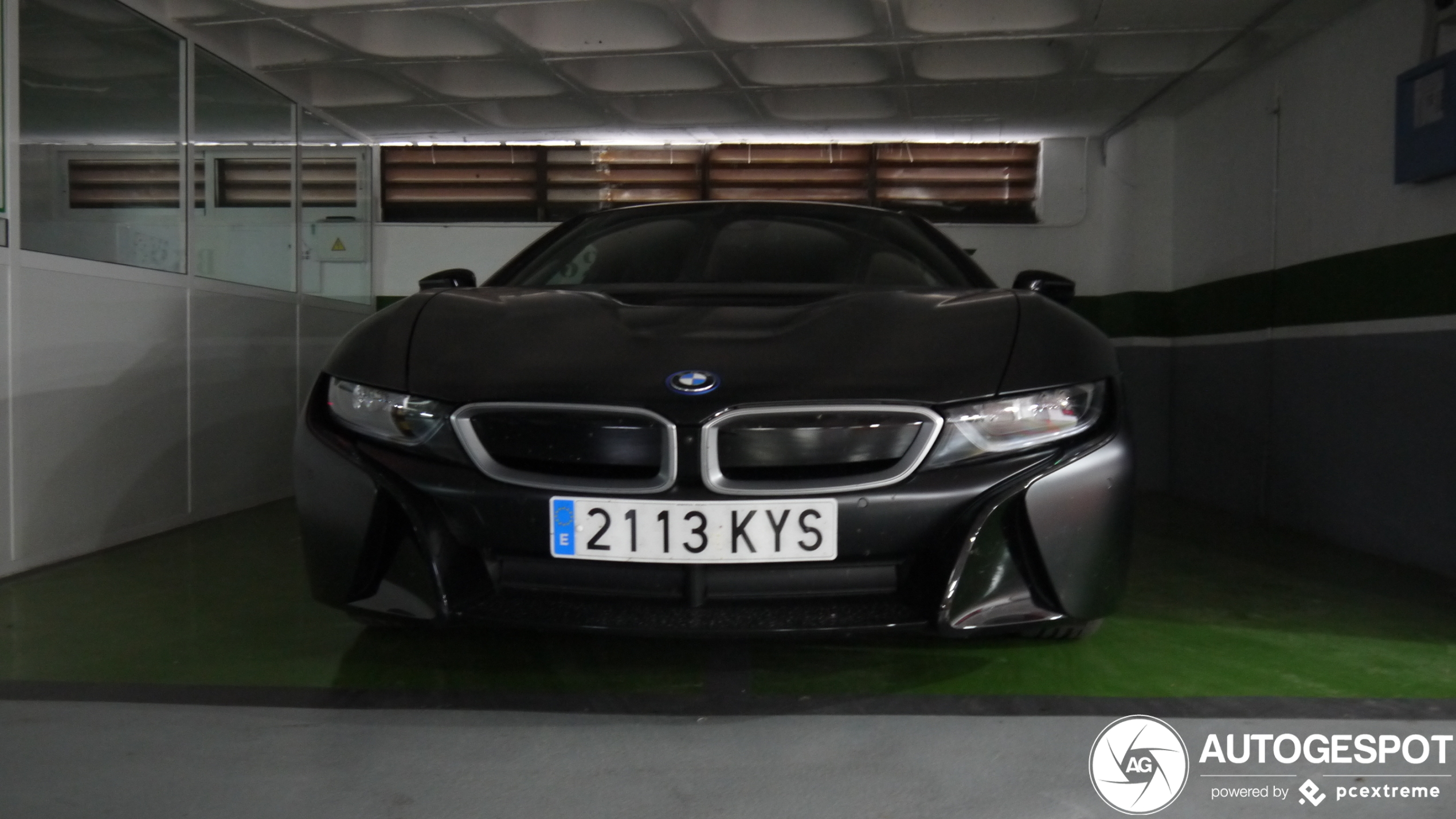 BMW i8