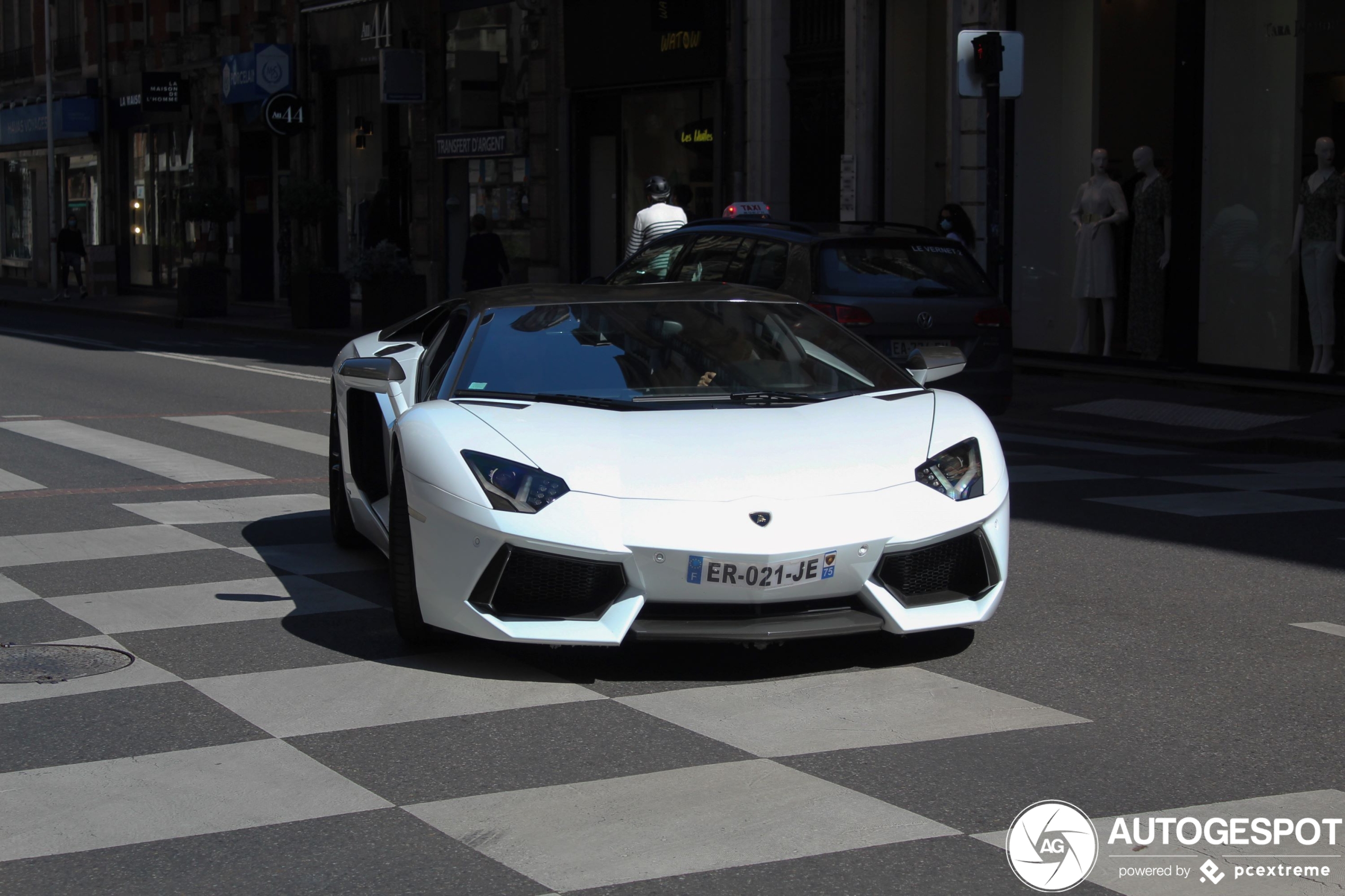 Lamborghini Aventador LP700-4