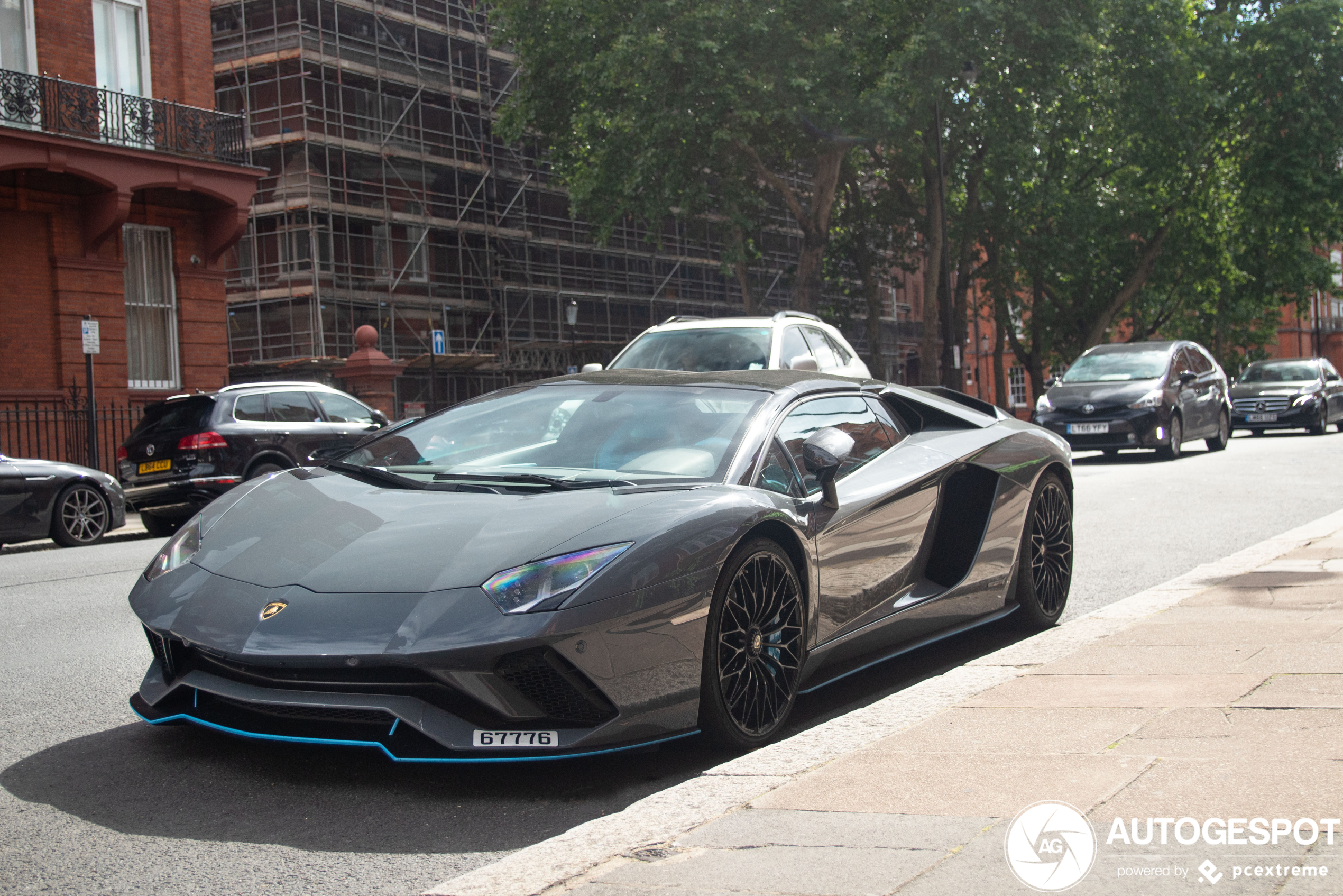 Lamborghini Aventador S LP740-4 Roadster