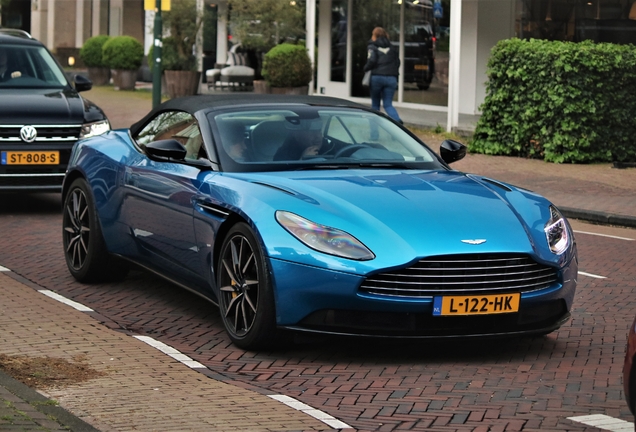 Aston Martin DB11 V8 Volante