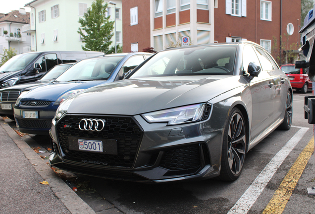 Audi RS4 Avant B9