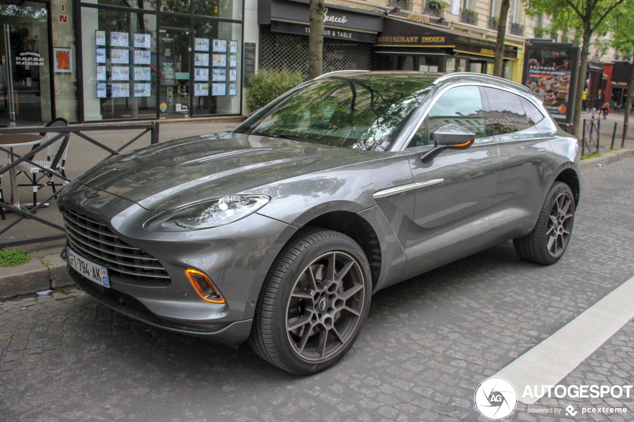 Aston Martin DBX