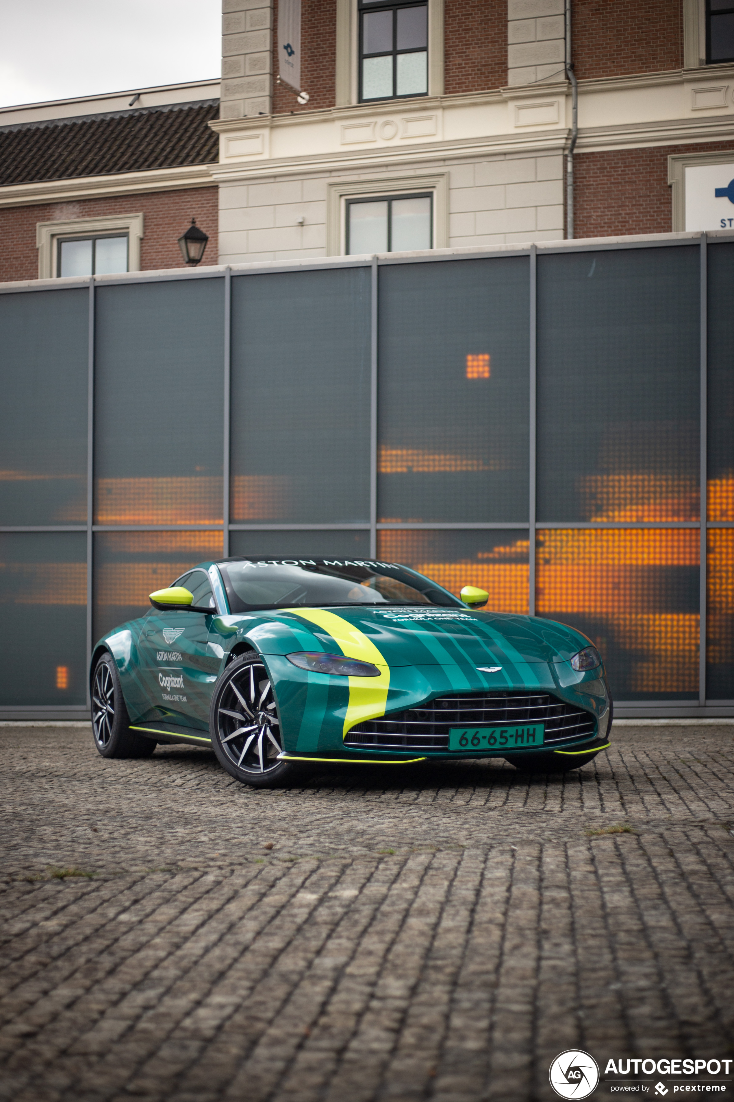 Aston Martin V8 Vantage 2018