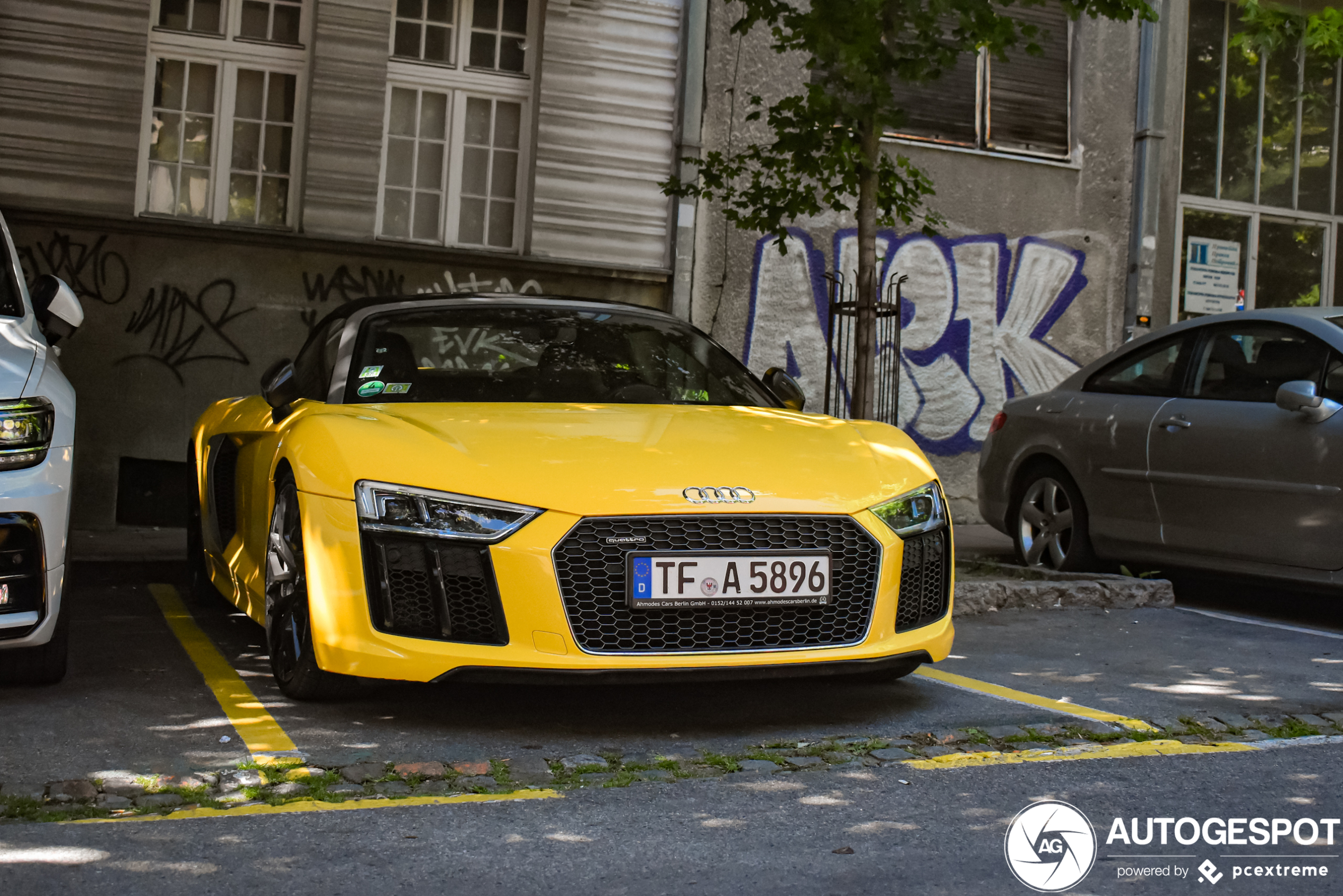 Audi R8 V10 Spyder 2016