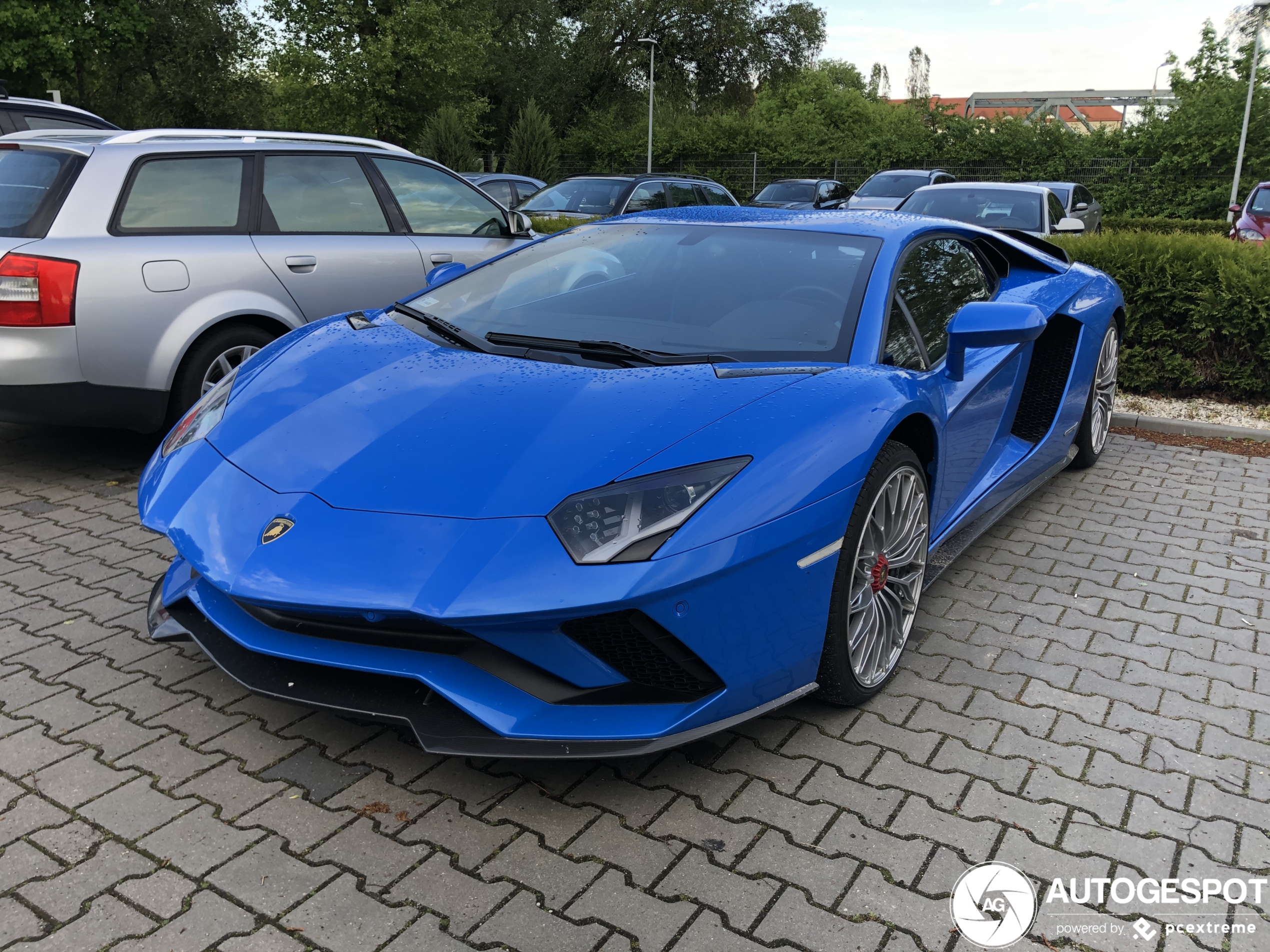 Lamborghini Aventador S LP740-4