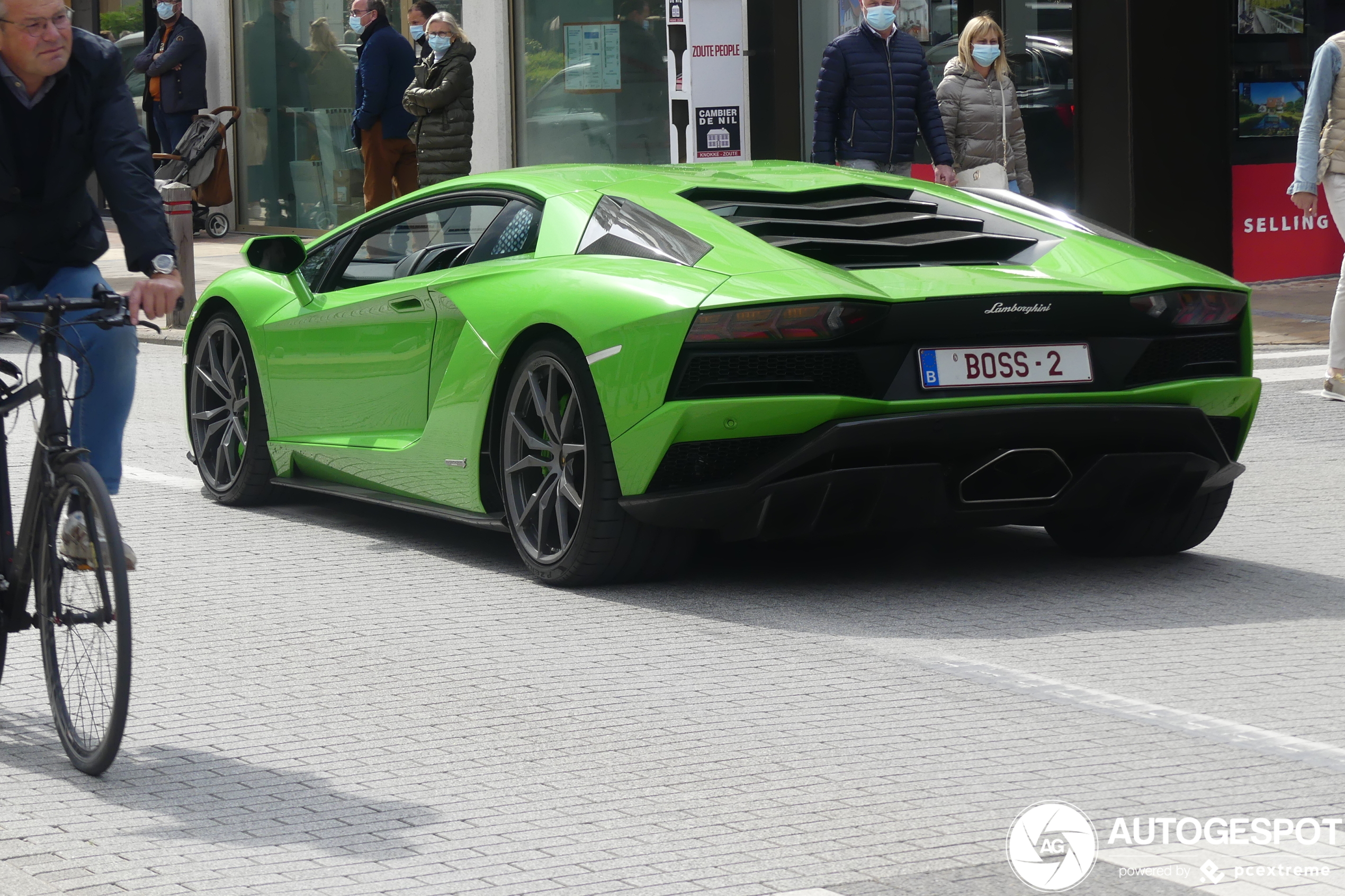 Lamborghini Aventador S LP740-4