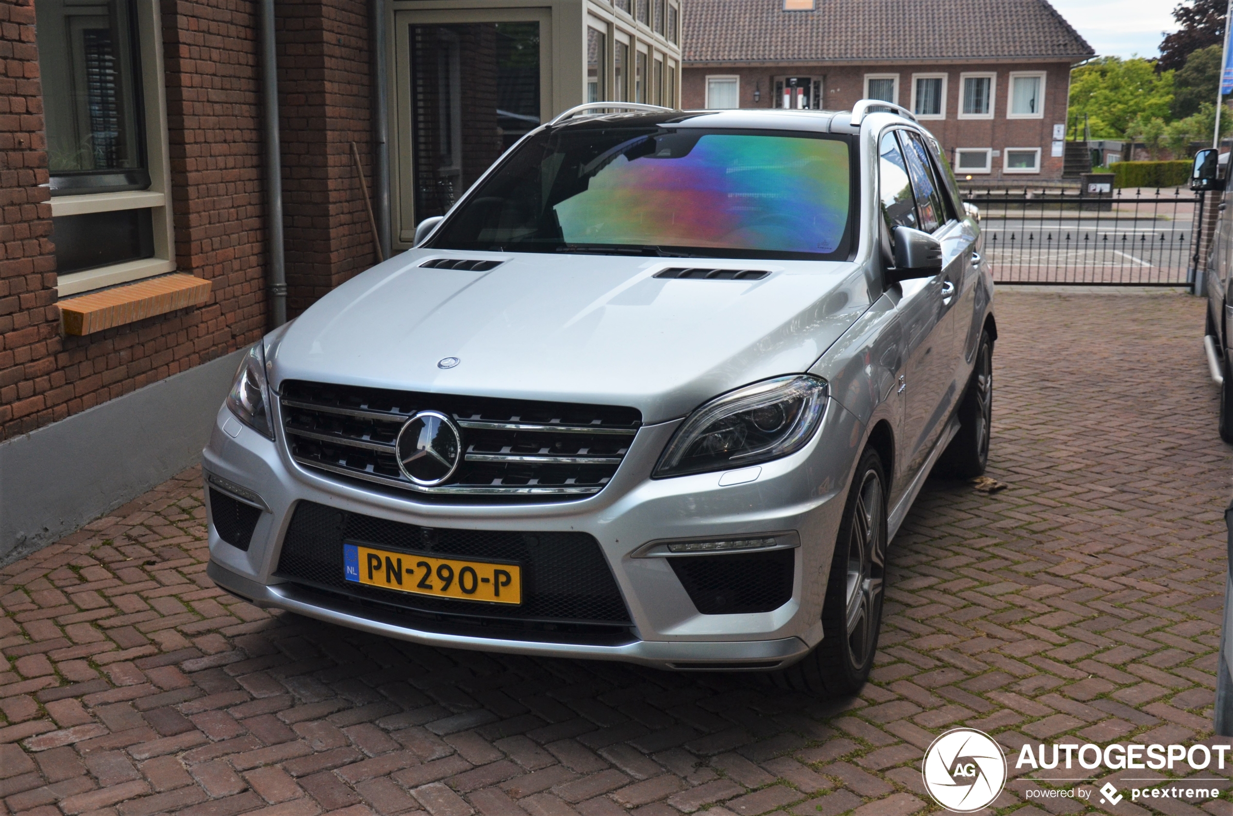 Mercedes-Benz ML 63 AMG W166