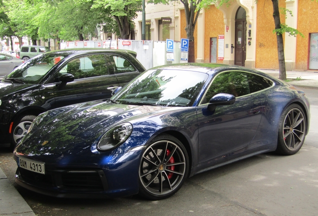 Porsche 992 Carrera 4S