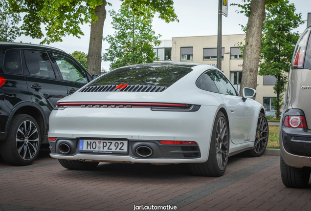 Porsche 992 Carrera 4S