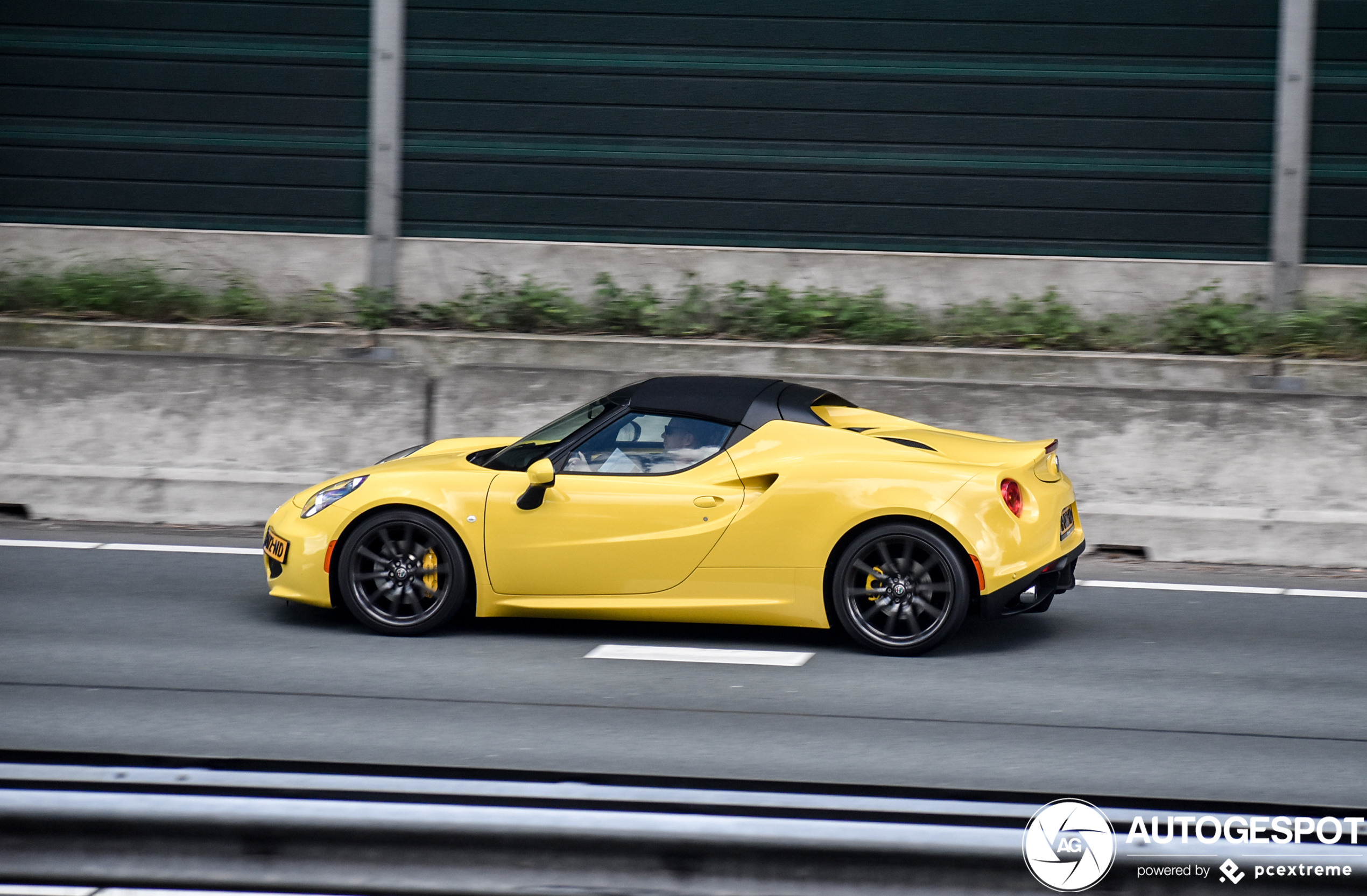 Alfa Romeo 4C Spider