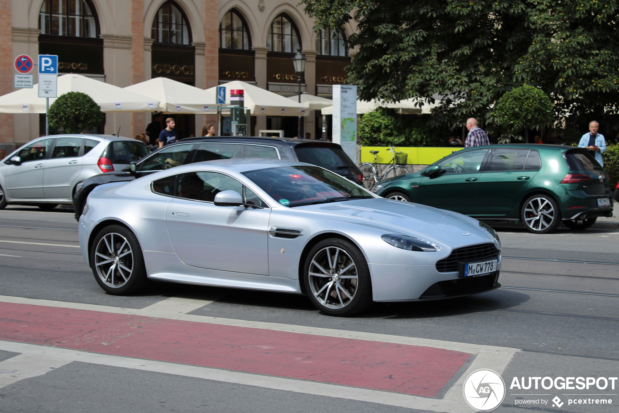 Aston Martin V8 Vantage S