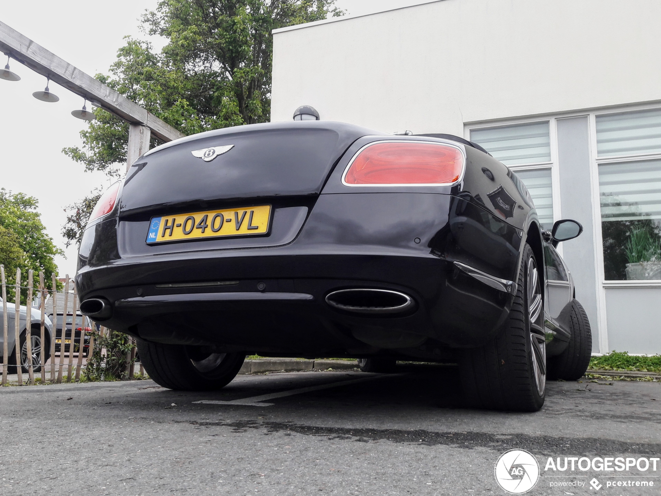 Bentley Continental GTC Speed 2013