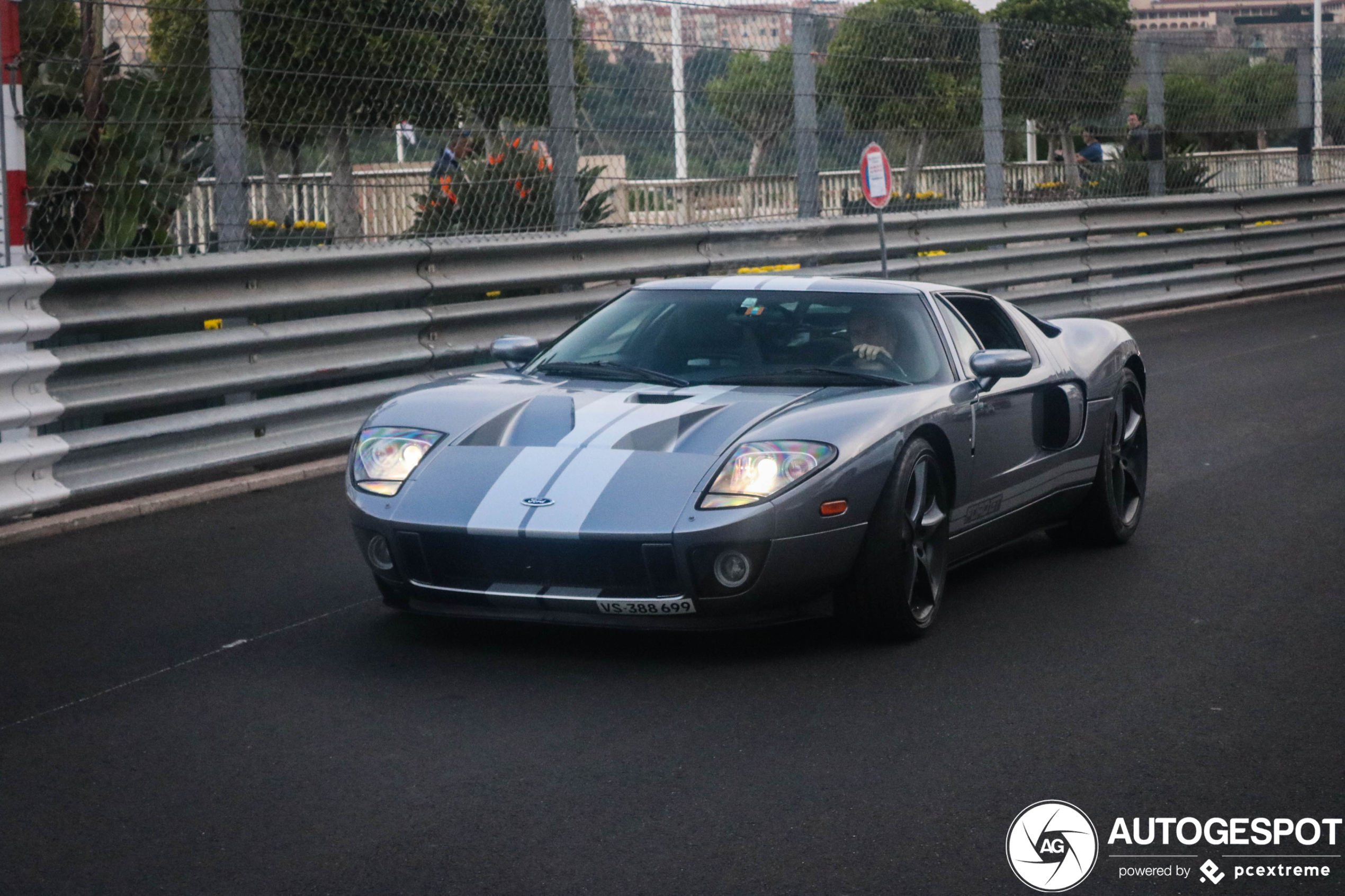 Ford GT