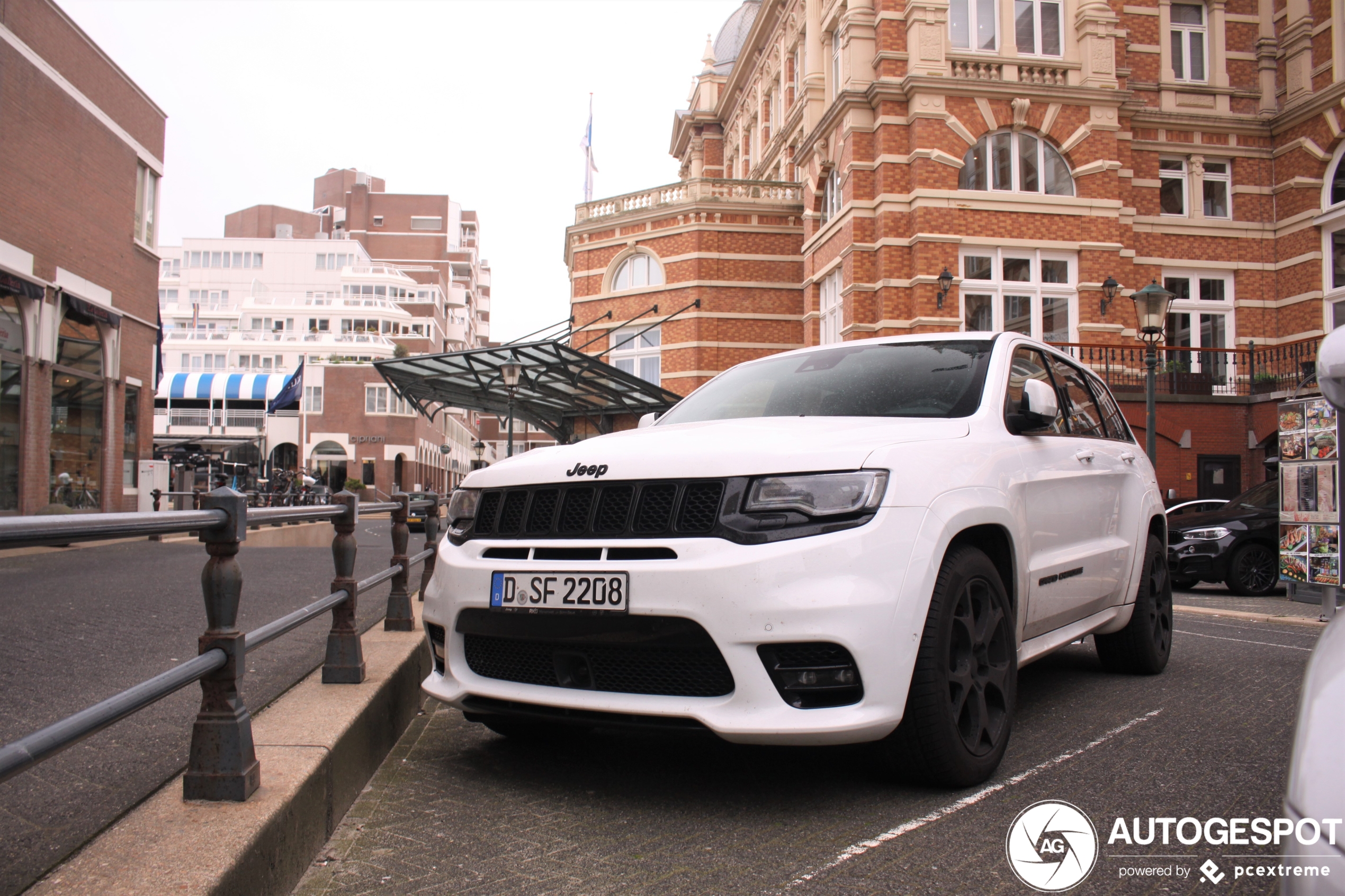 Jeep Grand Cherokee SRT 2017