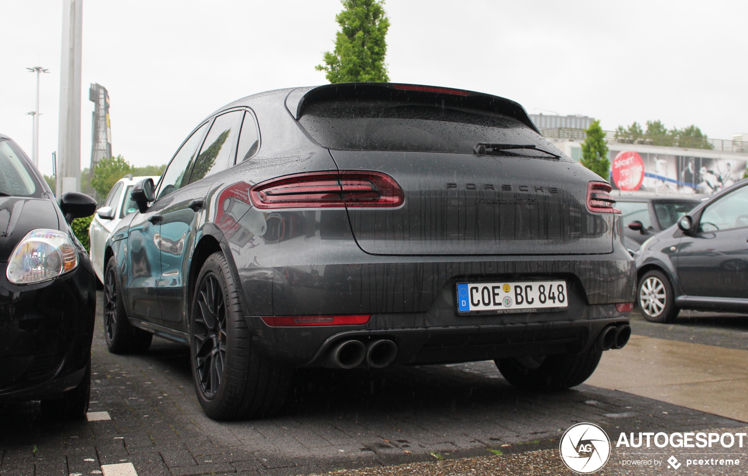 Porsche 95B Macan GTS