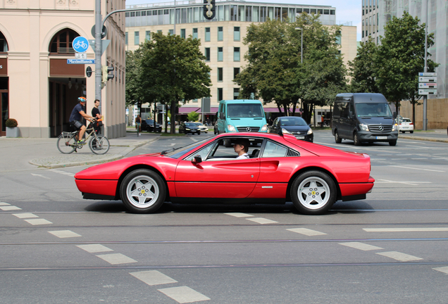 Ferrari 328 GTB