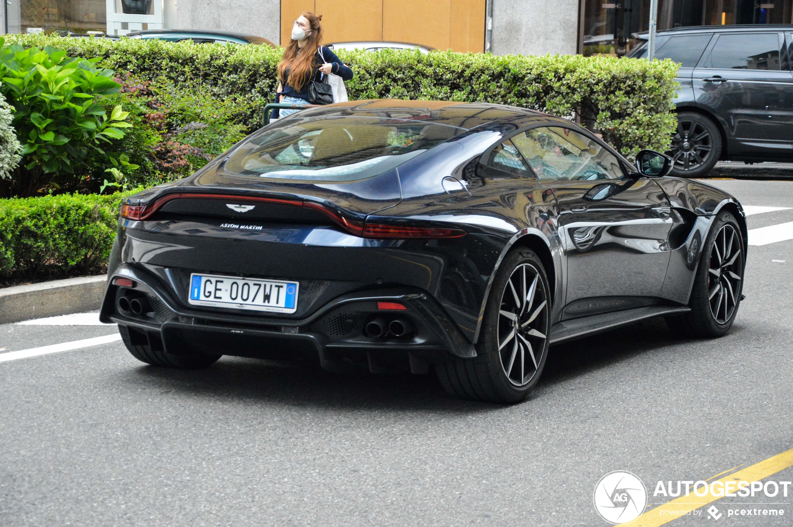 Aston Martin V8 Vantage 2018