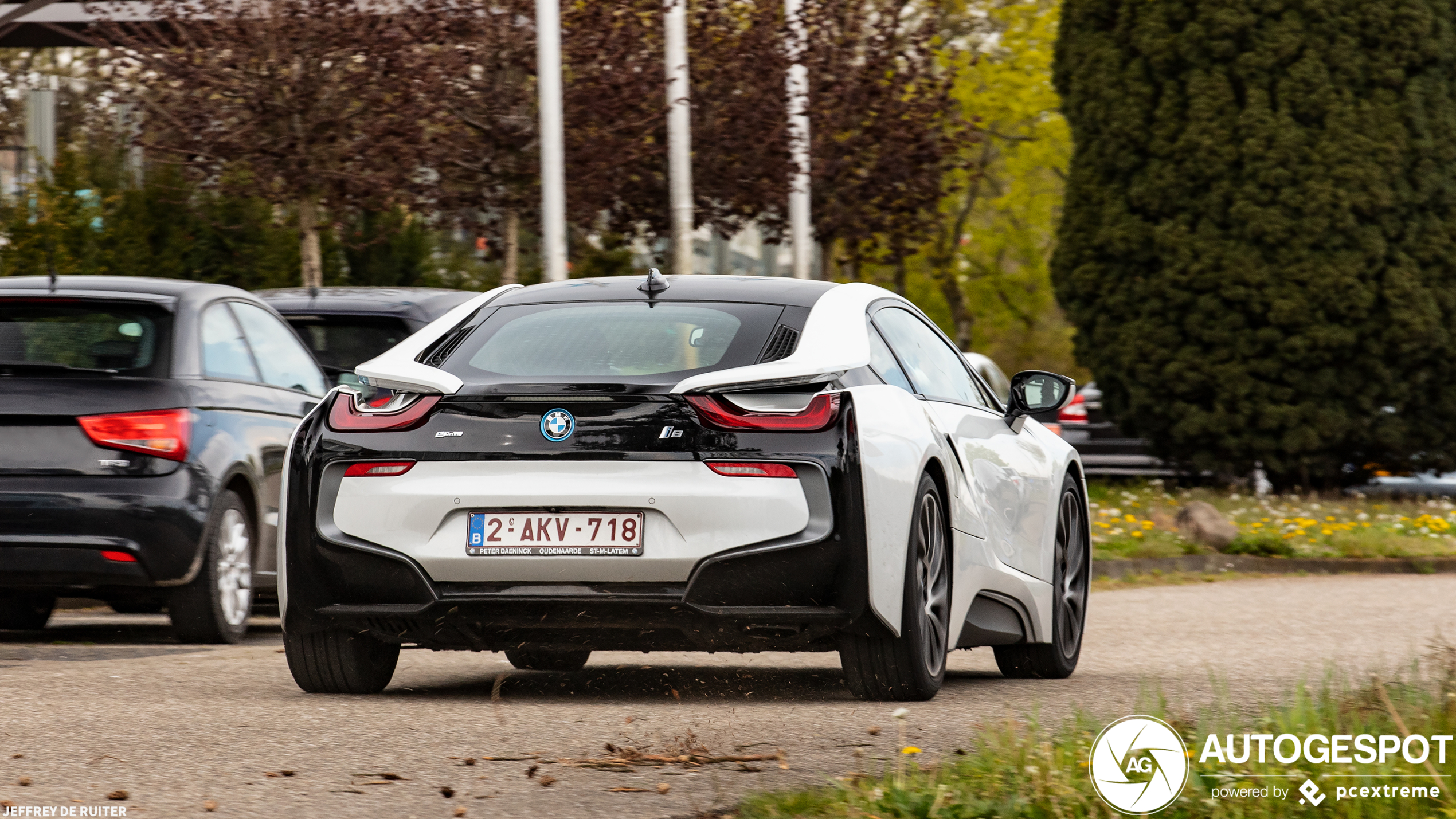 BMW i8