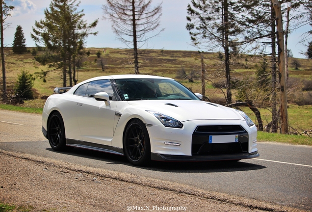 Nissan GT-R 2012