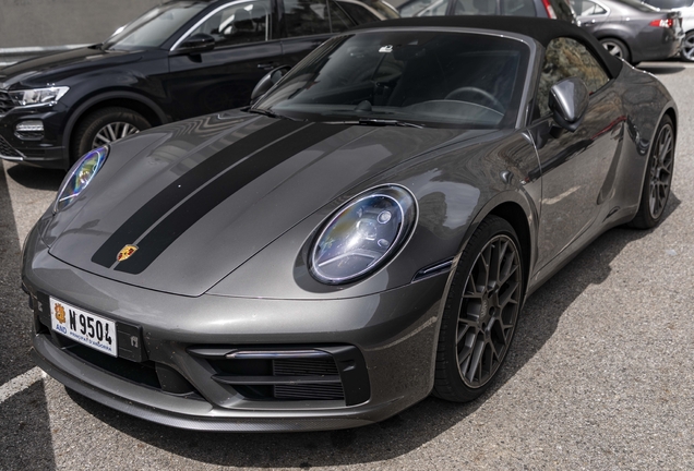 Porsche 992 Carrera 4S Cabriolet