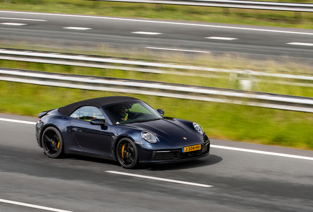 Porsche 992 Carrera 4S Cabriolet