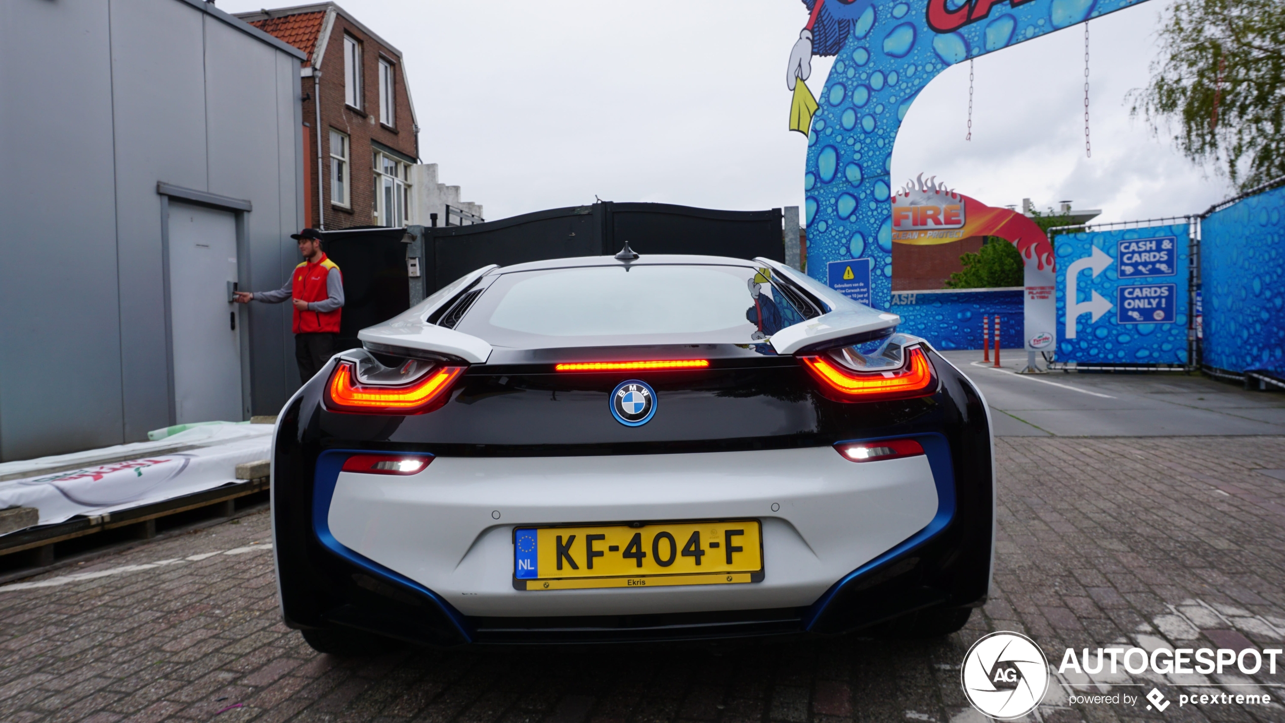 BMW i8