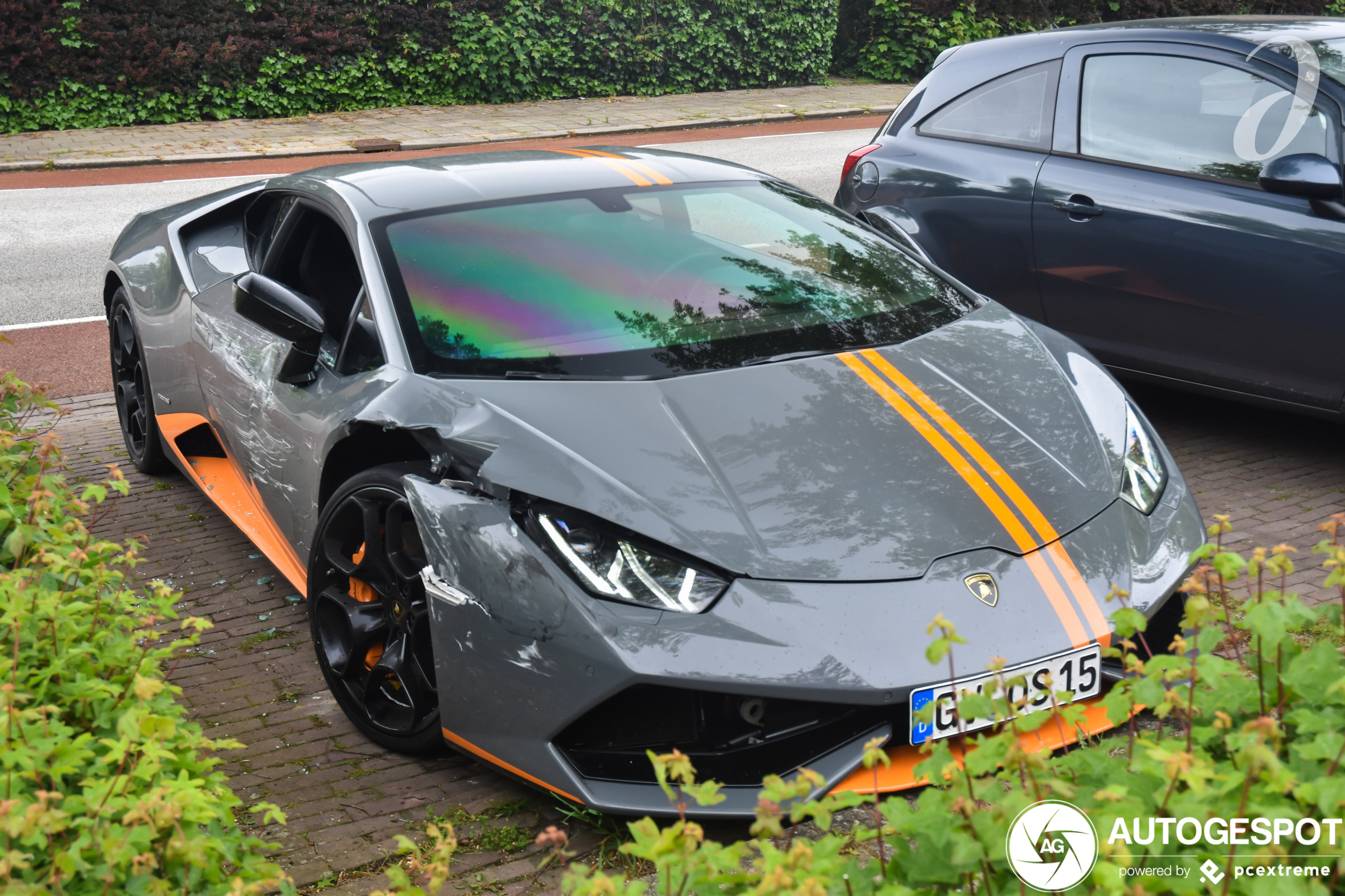 Lamborghini's worden met enorme kater wakker na trouwerij