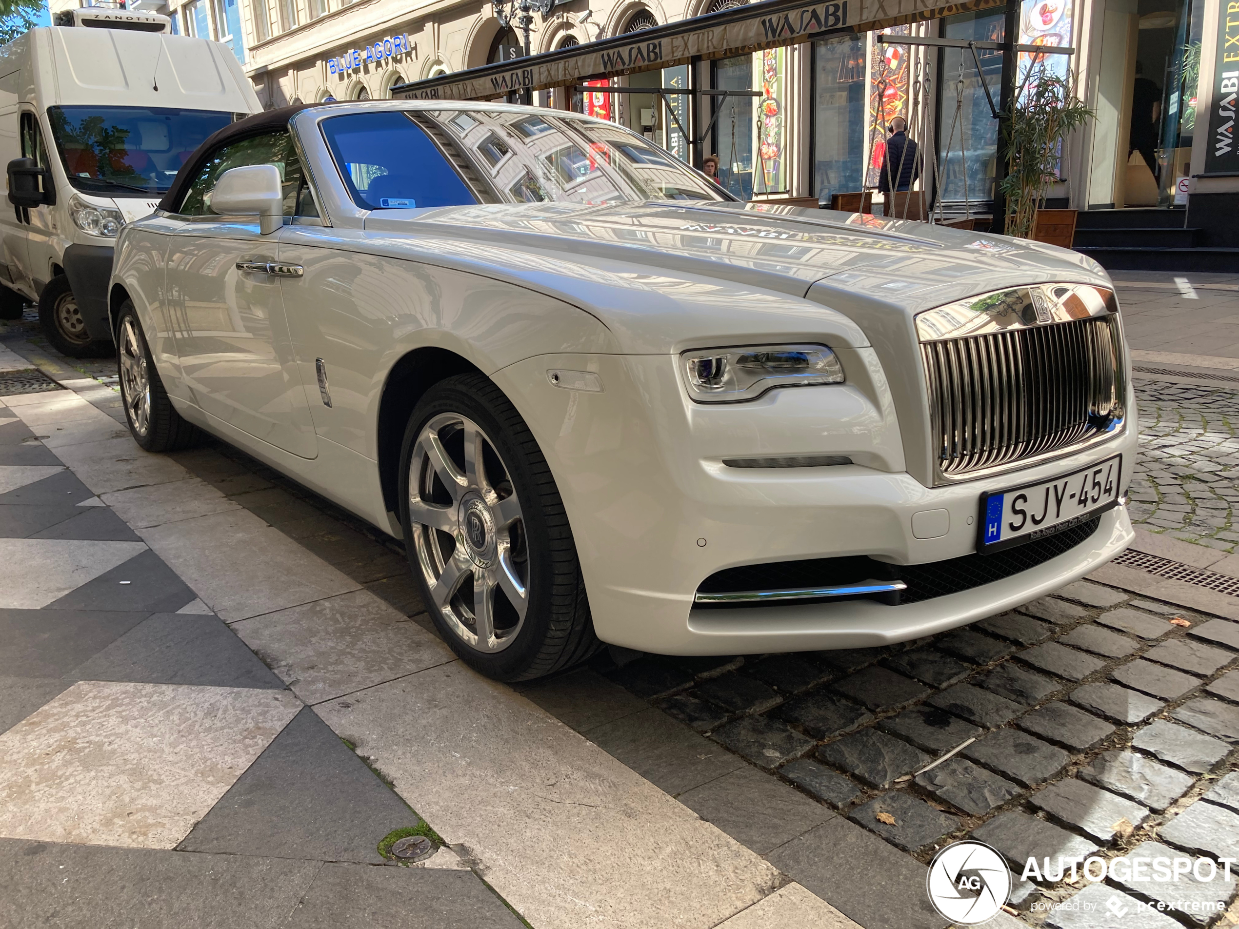 Rolls-Royce Dawn