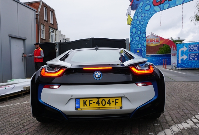 BMW i8