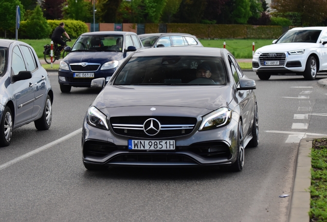 Mercedes-AMG A 45 W176 2015