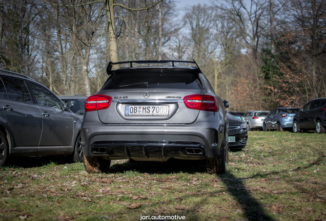 Mercedes-AMG GLA 45 X156