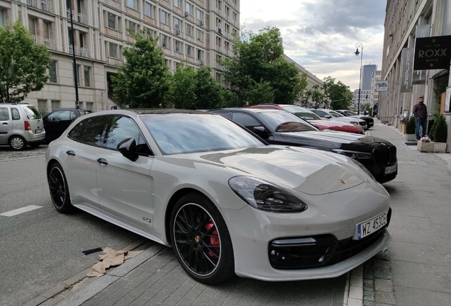 Porsche 971 Panamera GTS Sport Turismo