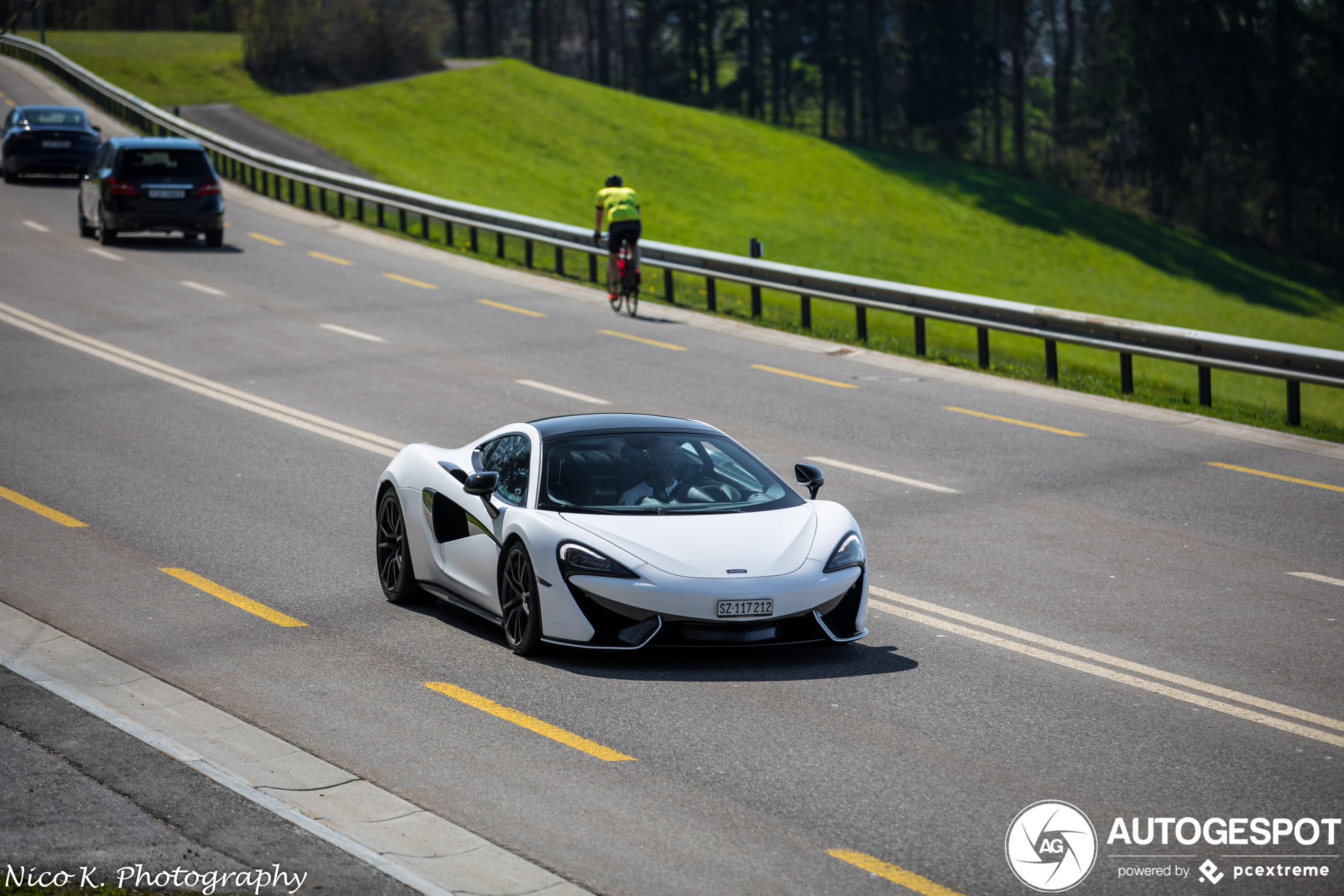 McLaren 570GT