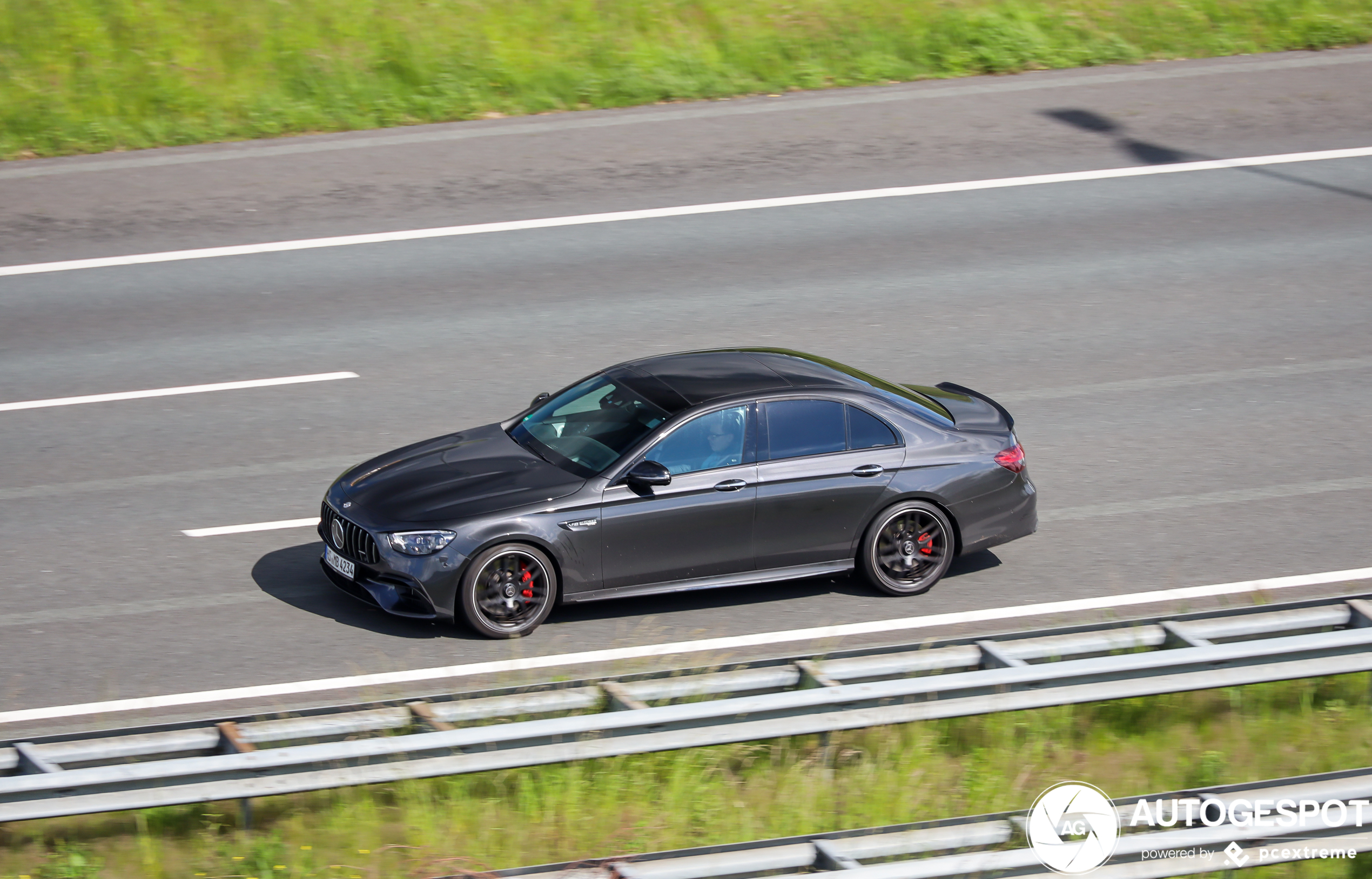 Mercedes-AMG E 63 S W213 2021