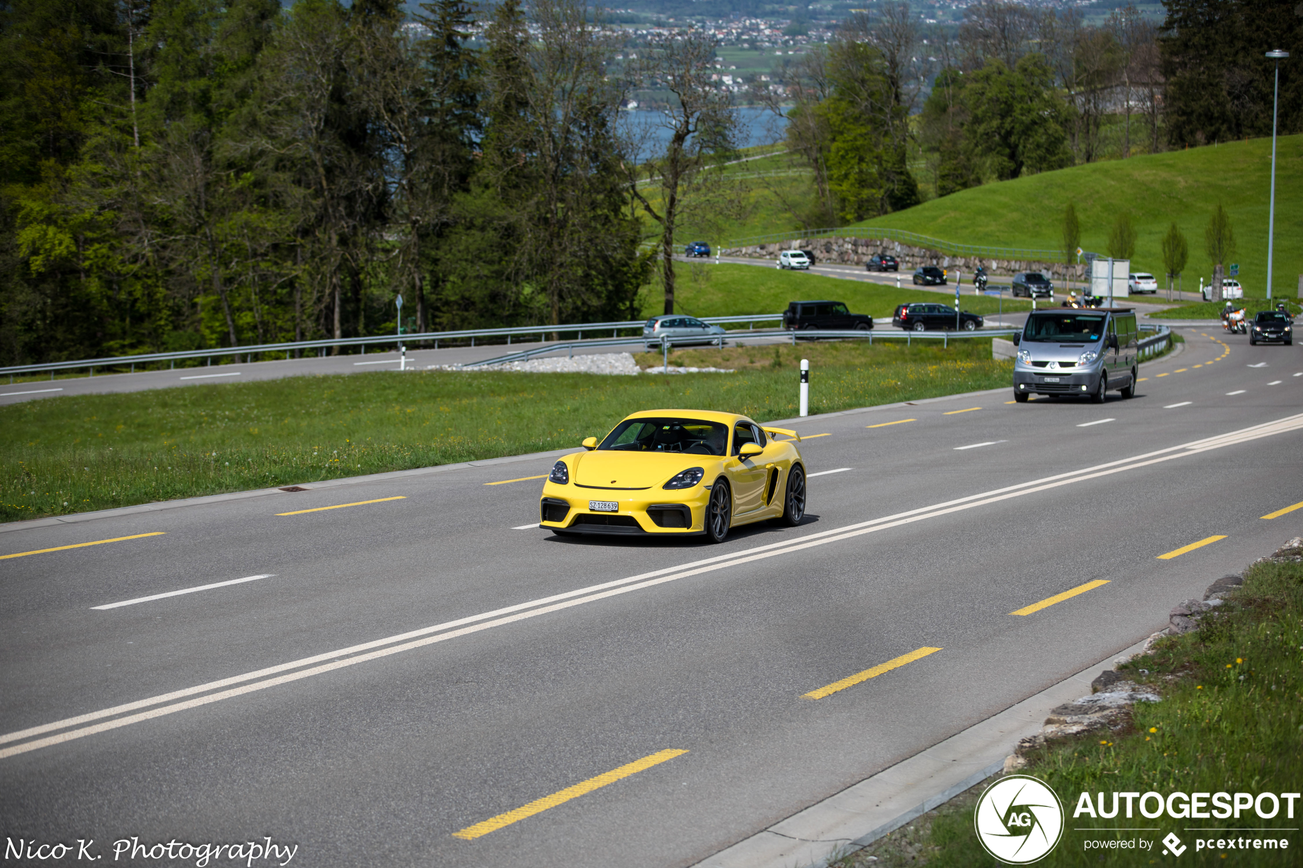 Porsche 718 Cayman GT4