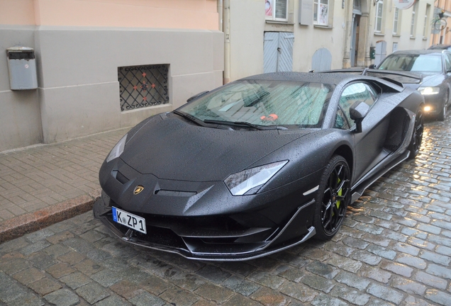 Lamborghini Aventador LP770-4 SVJ