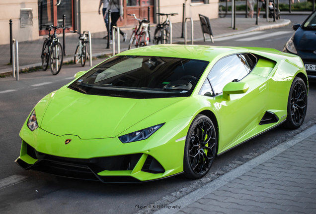 Lamborghini Huracán LP640-4 EVO