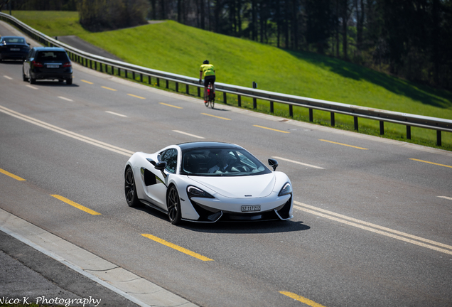 McLaren 570GT