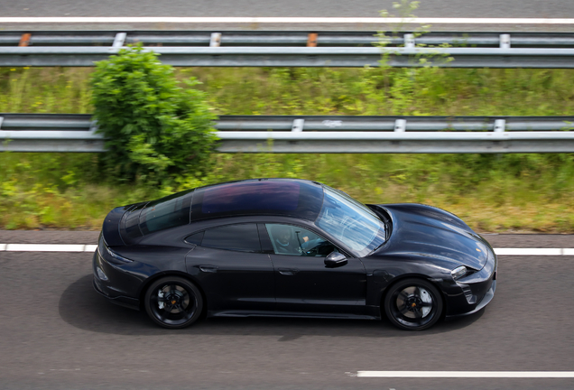 Porsche Taycan Turbo MkI