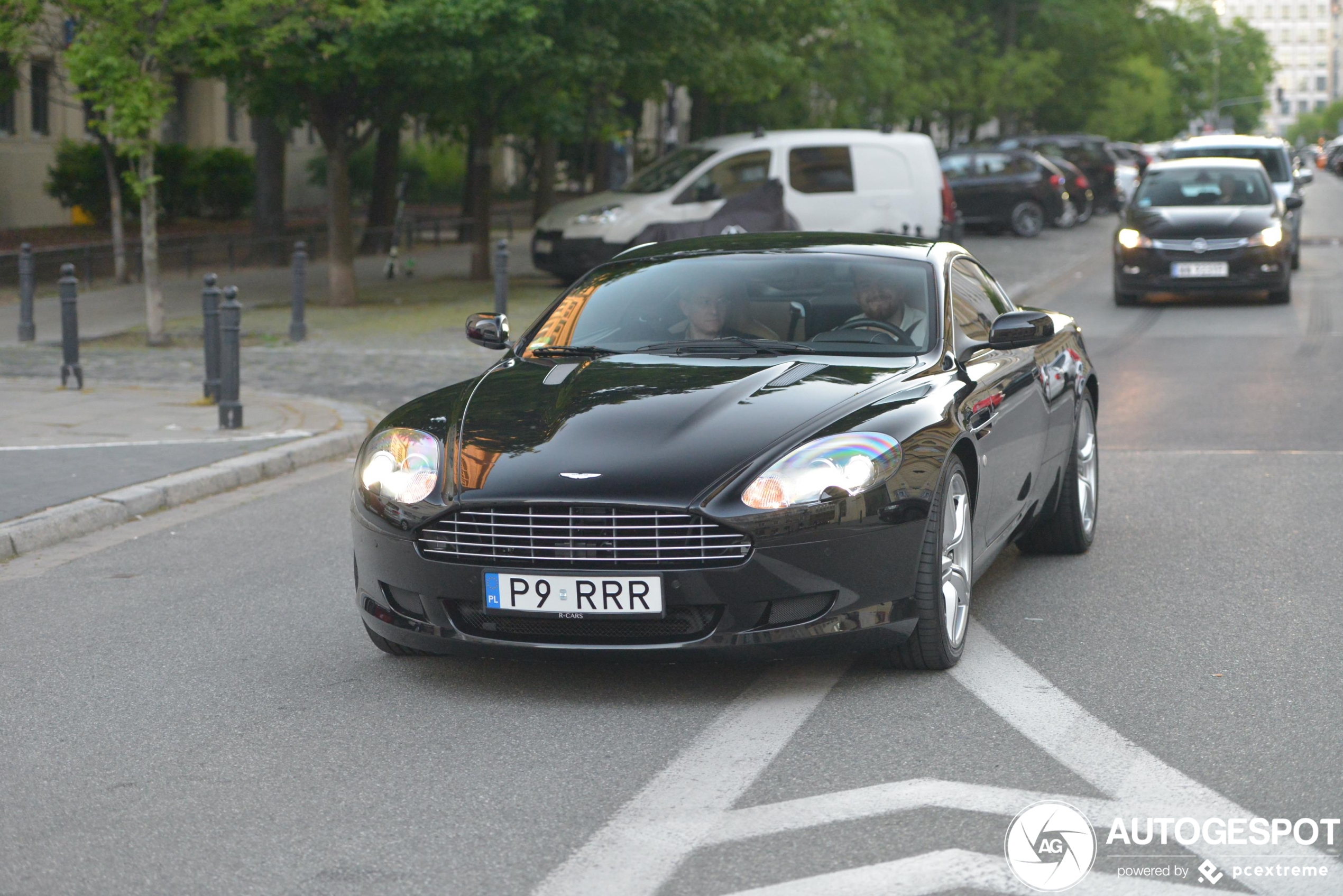 Aston Martin DB9