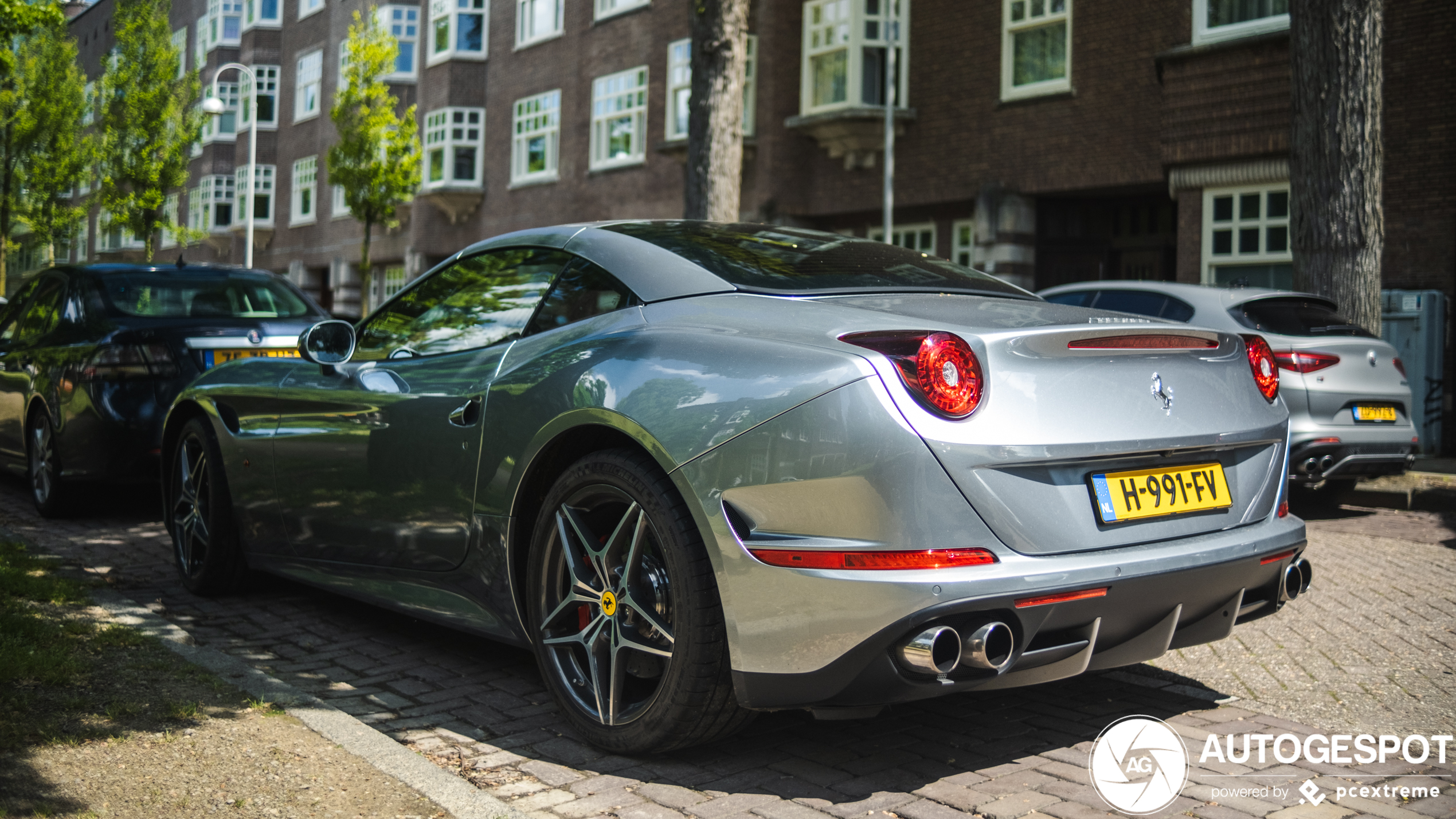 Ferrari California T