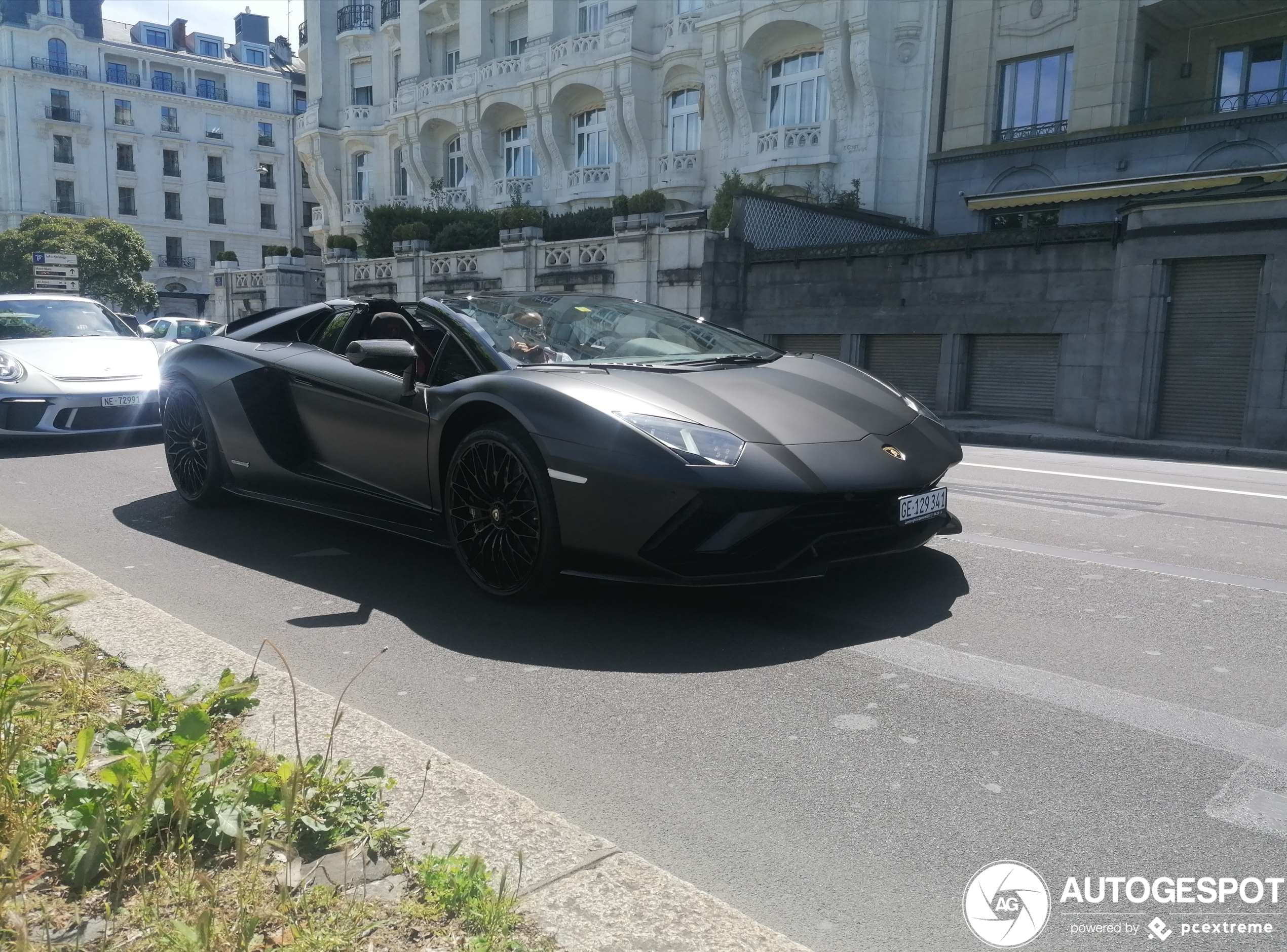 Lamborghini Aventador S LP740-4 Roadster