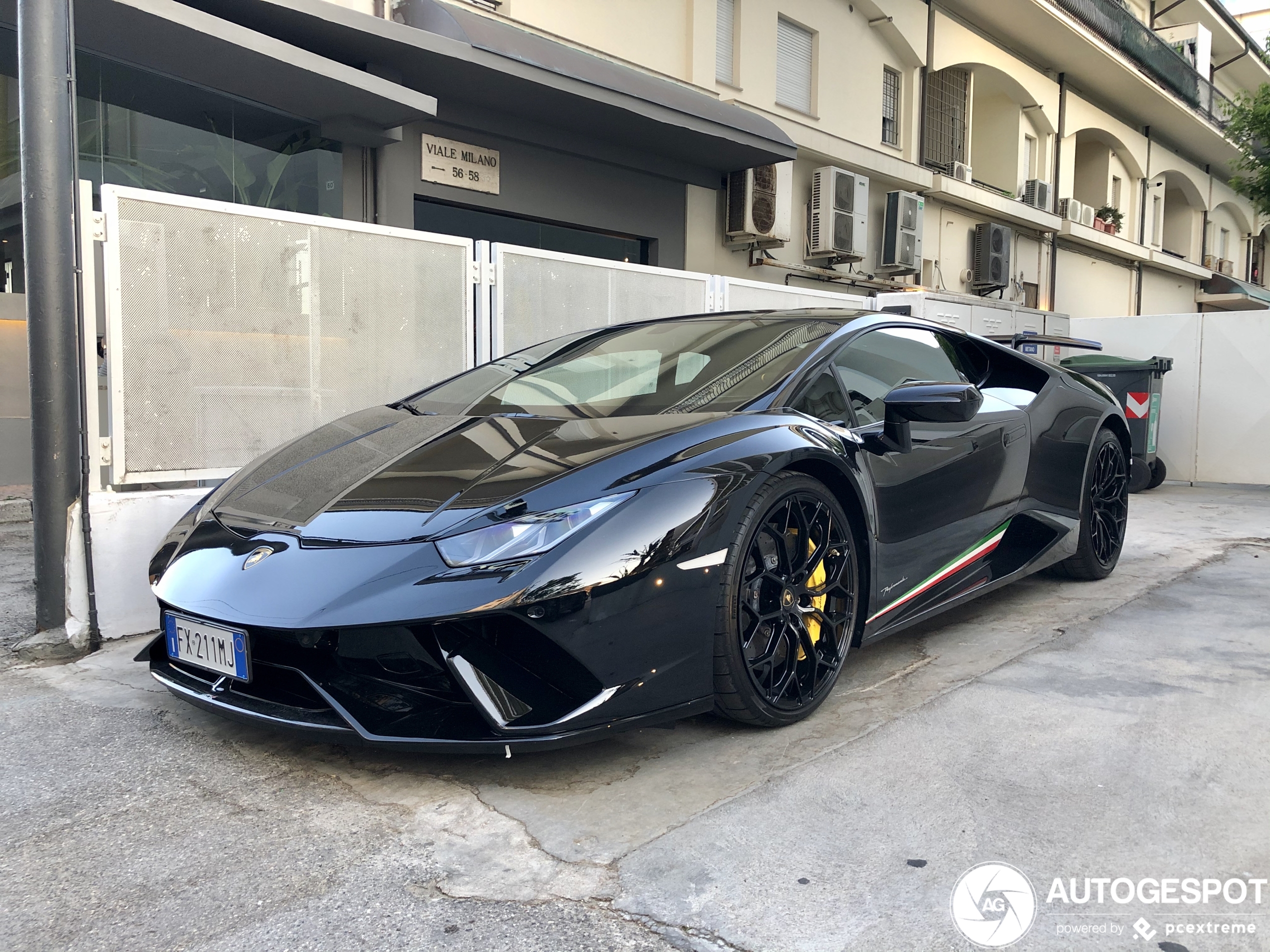 Lamborghini Huracán LP640-4 Performante